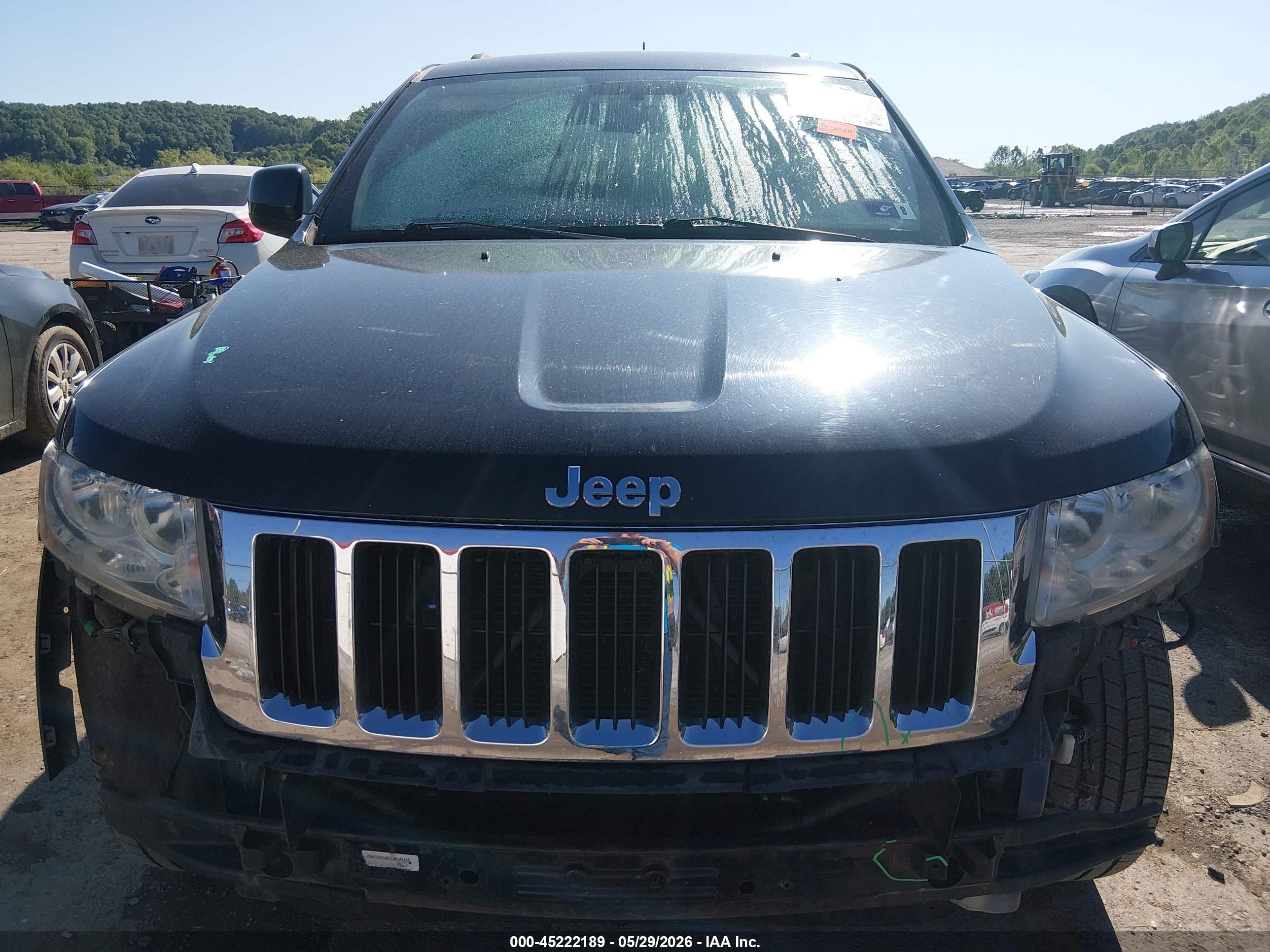 2011 Jeep Grand Cherokee Laredo Черный vin: 1J4RR4GT5BC504642