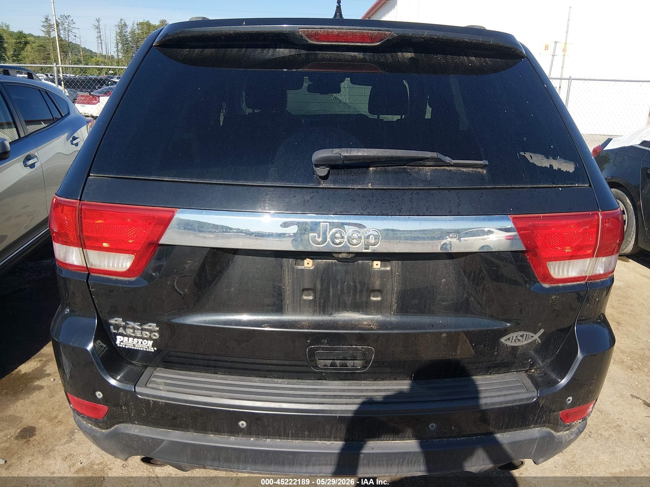 2011 Jeep Grand Cherokee Laredo Черный vin: 1J4RR4GT5BC504642