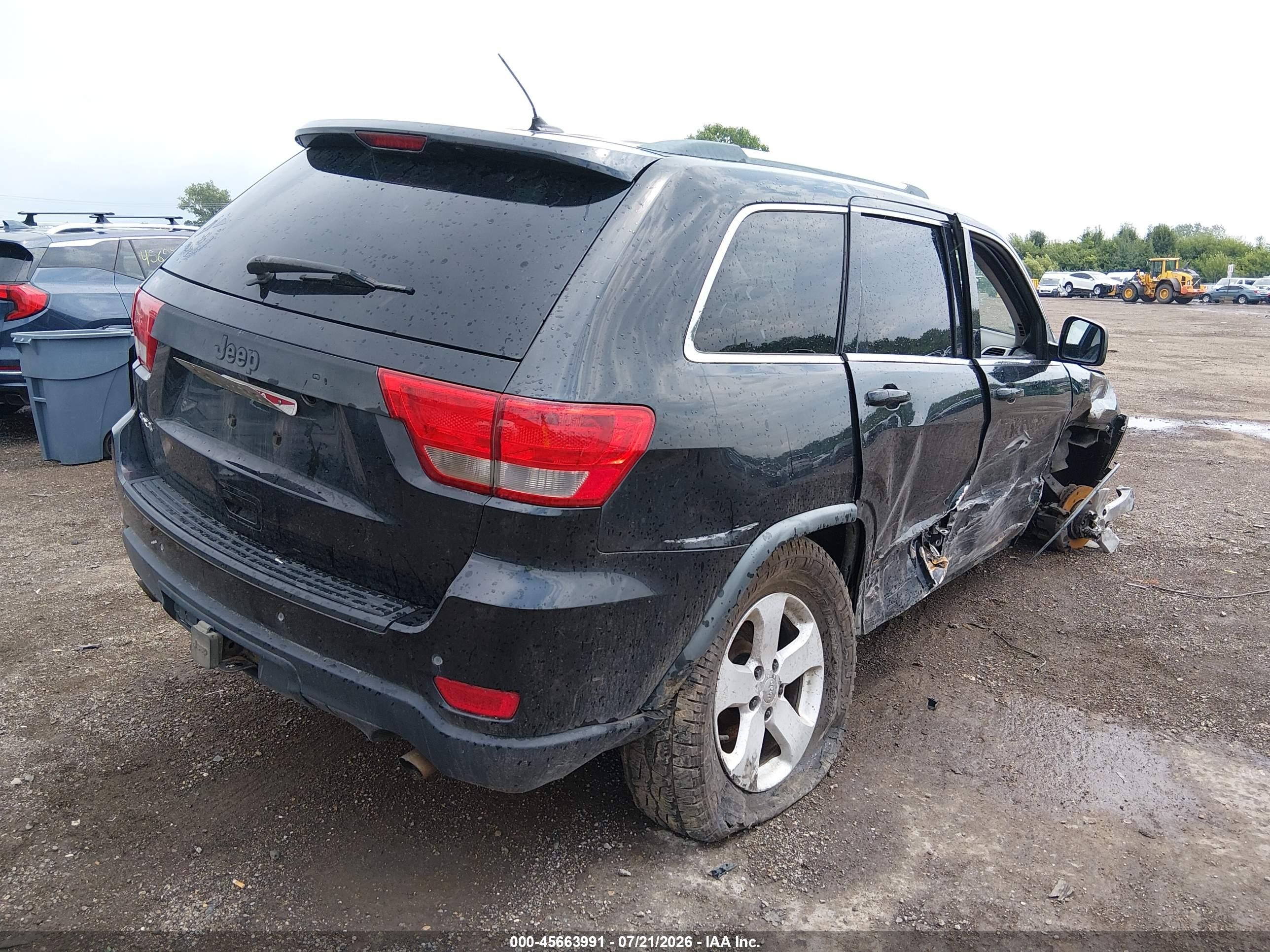 2011 Jeep Grand Cherokee Laredo Black vin: 1J4RR4GT6BC620027