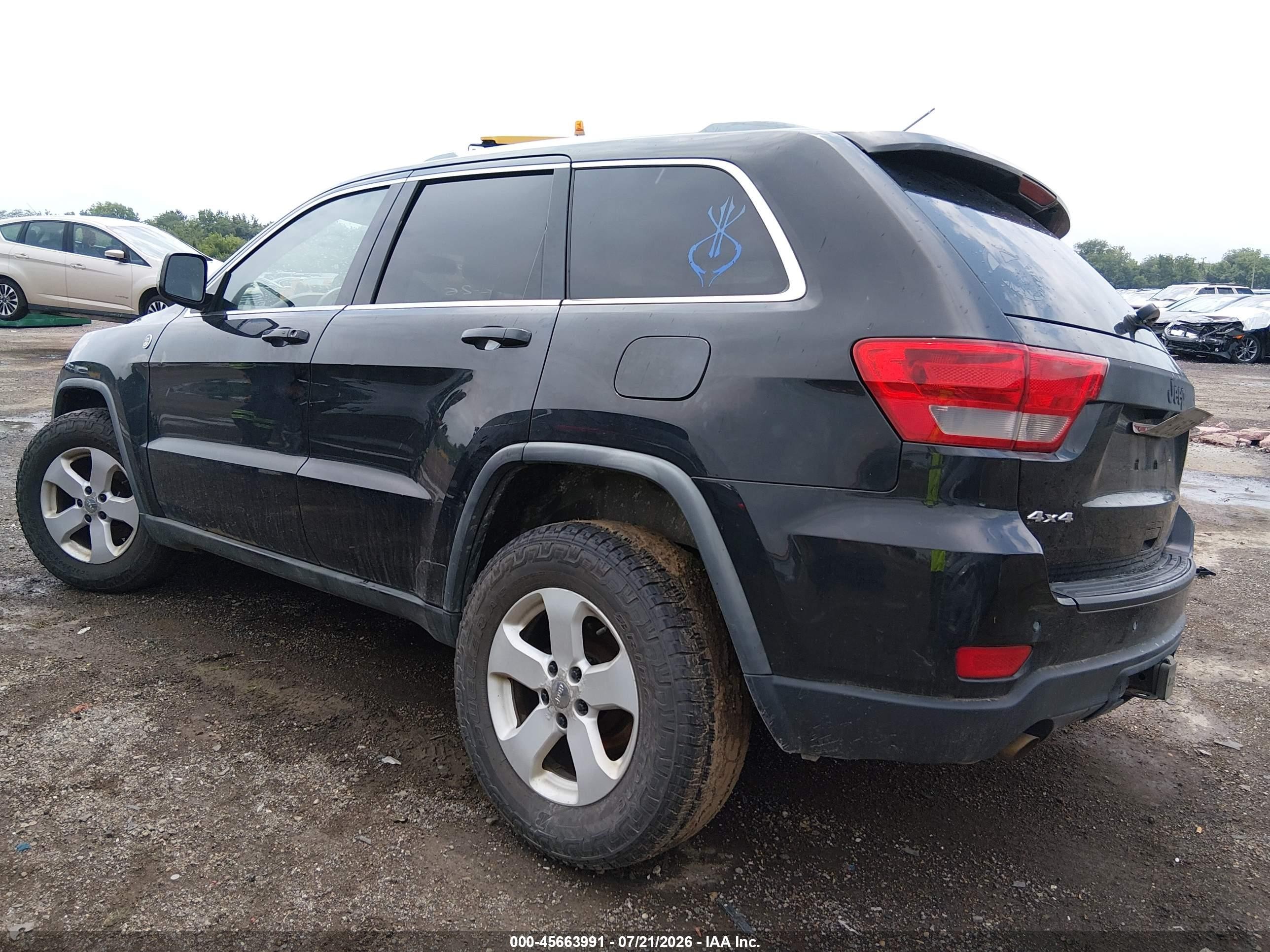 2011 Jeep Grand Cherokee Laredo Black vin: 1J4RR4GT6BC620027