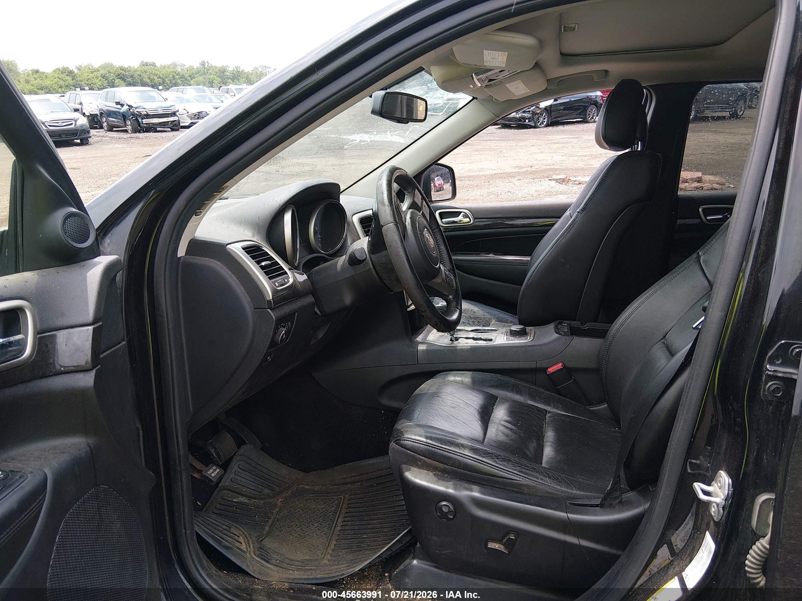2011 Jeep Grand Cherokee Laredo Black vin: 1J4RR4GT6BC620027