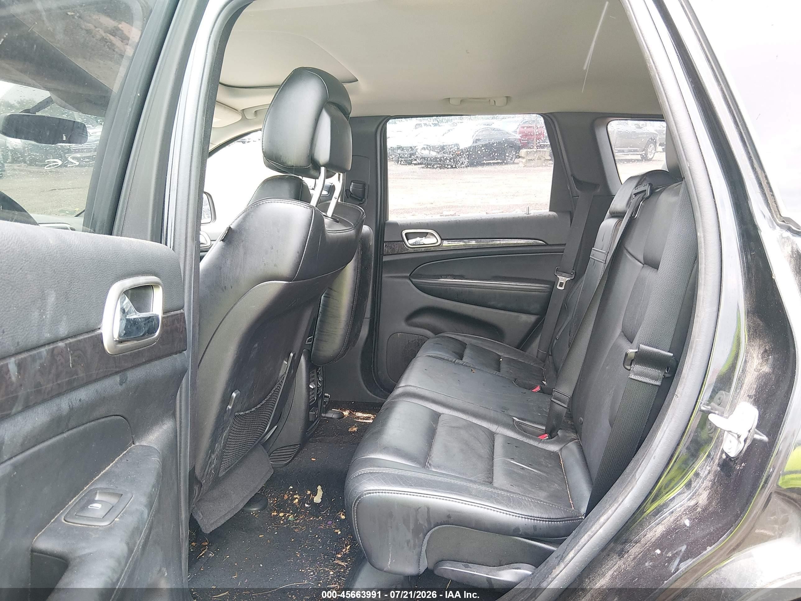 2011 Jeep Grand Cherokee Laredo Black vin: 1J4RR4GT6BC620027