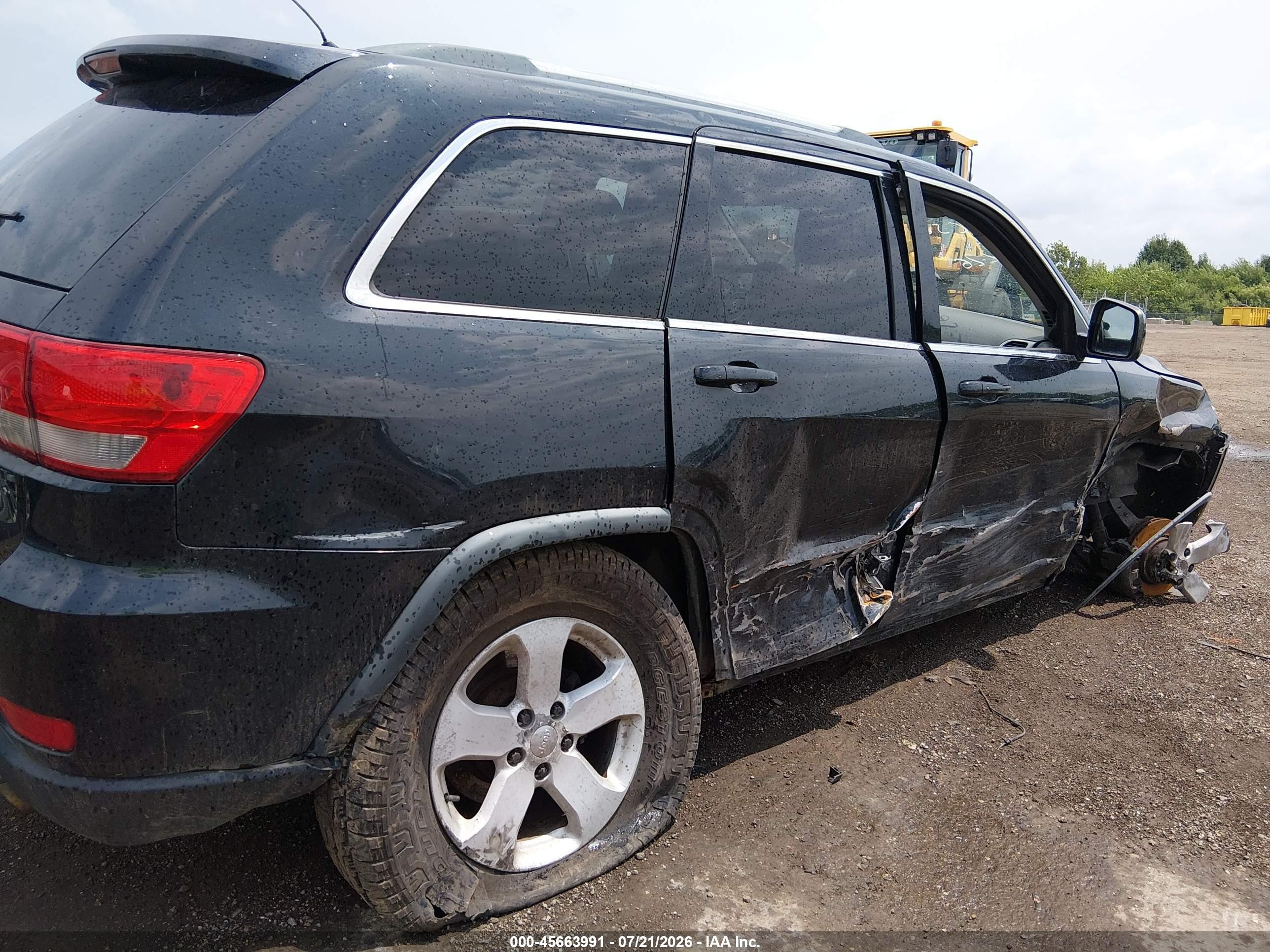 2011 Jeep Grand Cherokee Laredo Black vin: 1J4RR4GT6BC620027