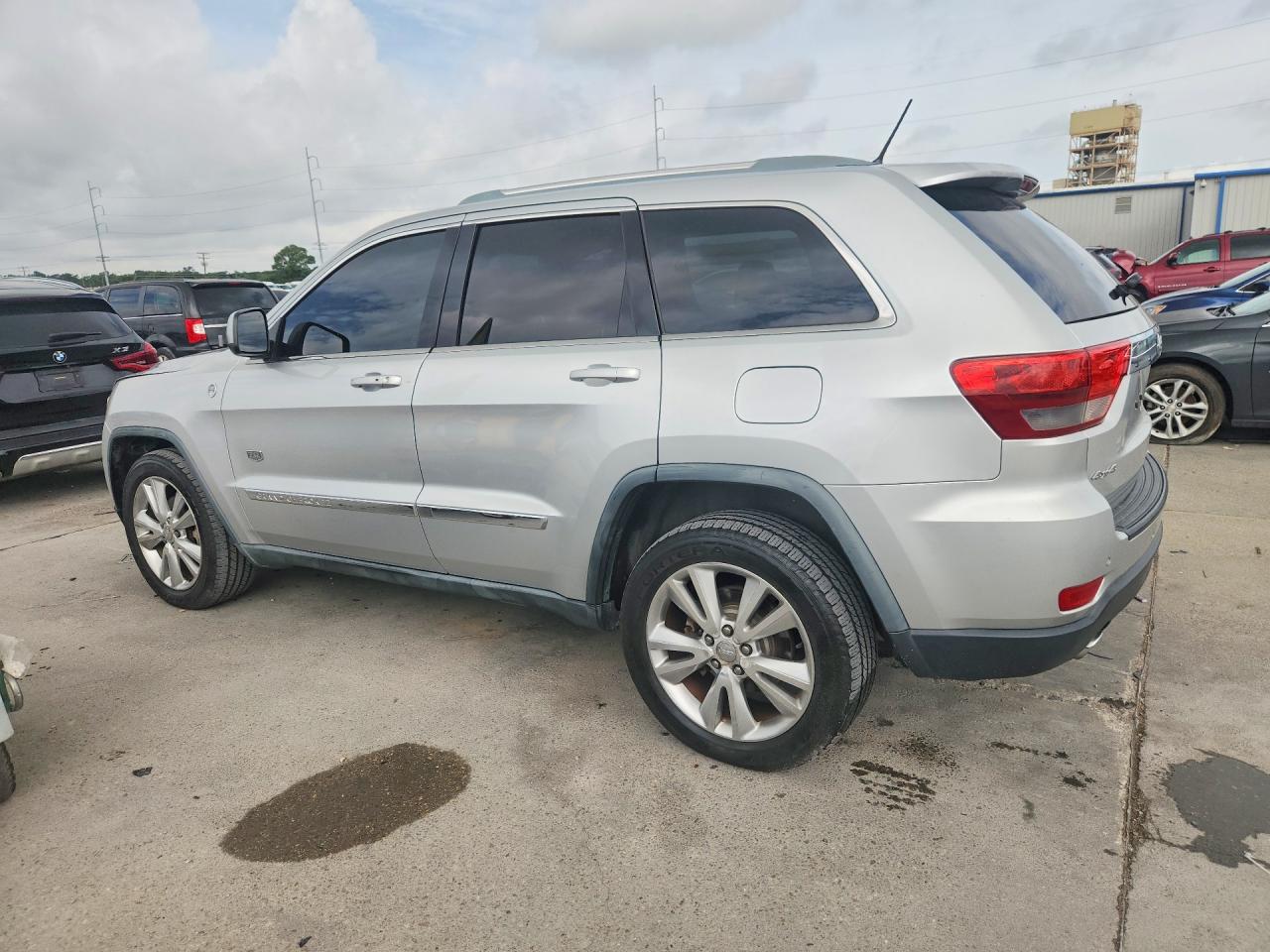 2011 Jeep Grand Cherokee Laredo Silver vin: 1J4RR4GT6BC646417