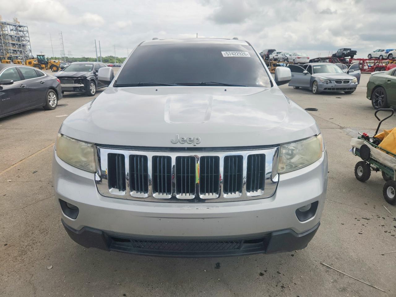 2011 Jeep Grand Cherokee Laredo Silver vin: 1J4RR4GT6BC646417