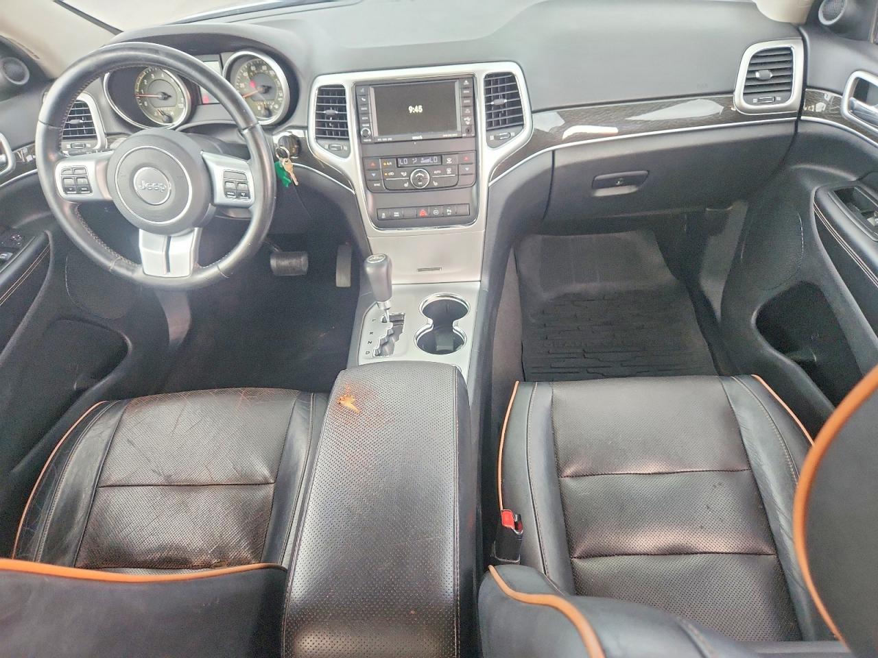 2011 Jeep Grand Cherokee Laredo Silver vin: 1J4RR4GT6BC646417