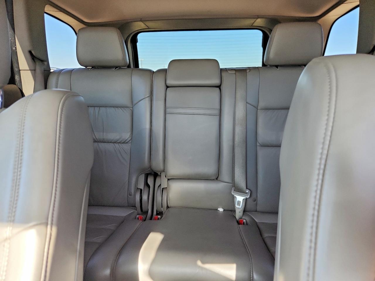 2011 Jeep Grand Cherokee Laredo Серебряный vin: 1J4RR4GT7BC509843