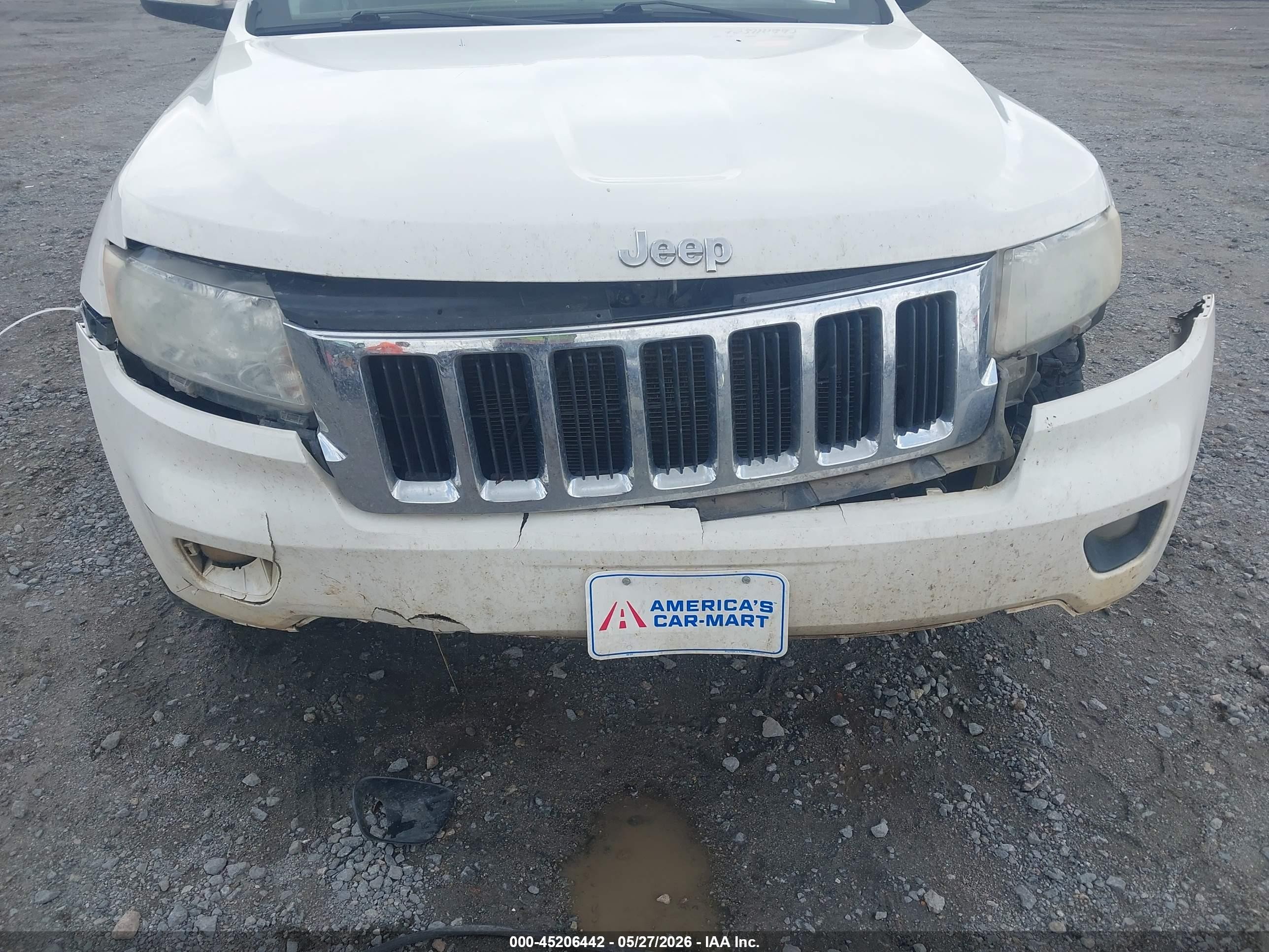 2011 Jeep Grand Cherokee Laredo White vin: 1J4RR4GT8BC544150