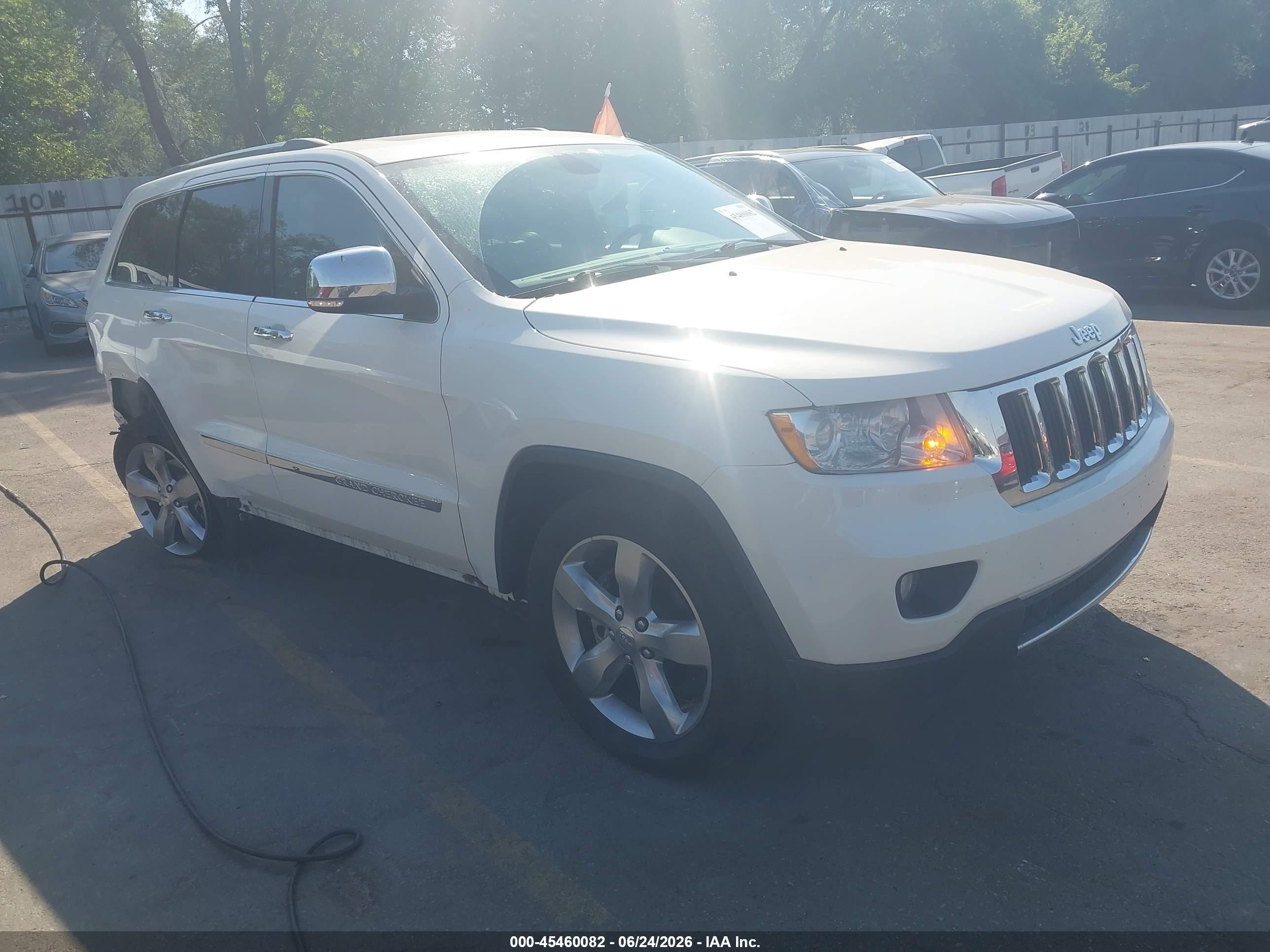 2011 Jeep Grand Cherokee Limited White vin: 1J4RR5GG1BC605069