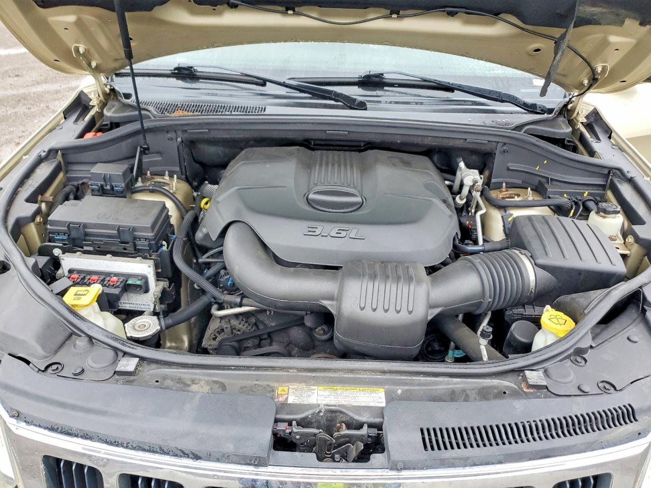 2011 Jeep Grand Cherokee Limited Gold vin: 1J4RR5GG1BC612362