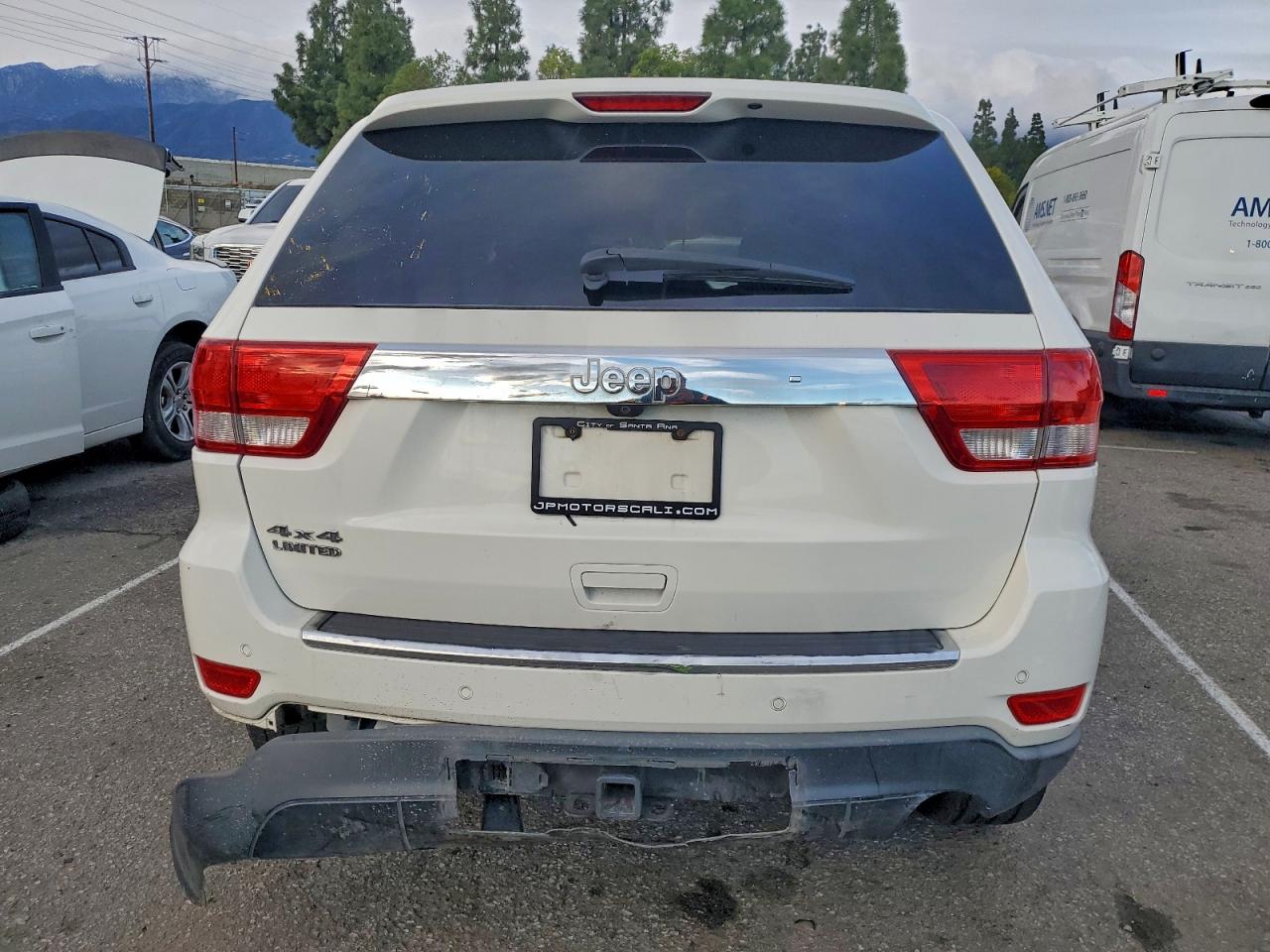 2011 Jeep Grand Cherokee Limited White vin: 1J4RR5GG1BC672576