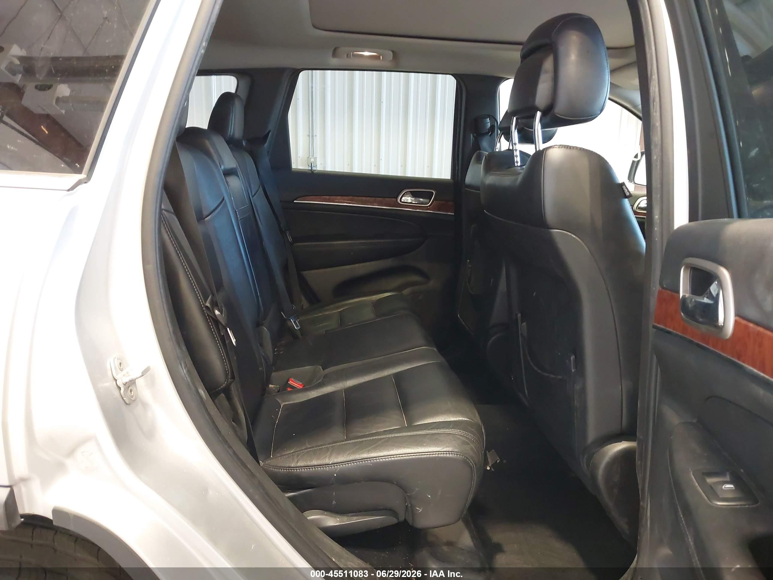 2011 Jeep Grand Cherokee Limited Silver vin: 1J4RR5GG2BC633530