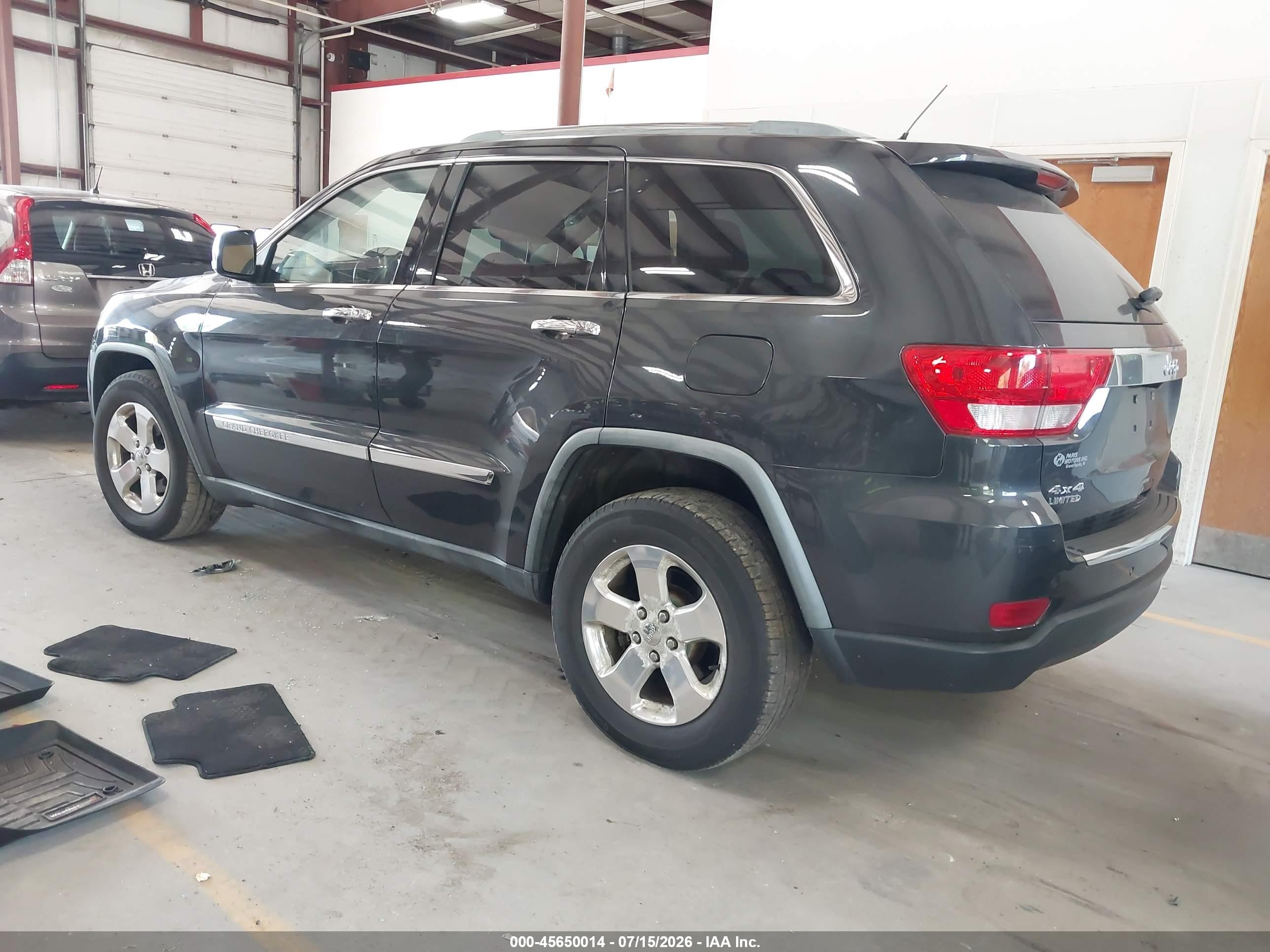 2011 Jeep Grand Cherokee Limited Серый vin: 1J4RR5GG2BC715354
