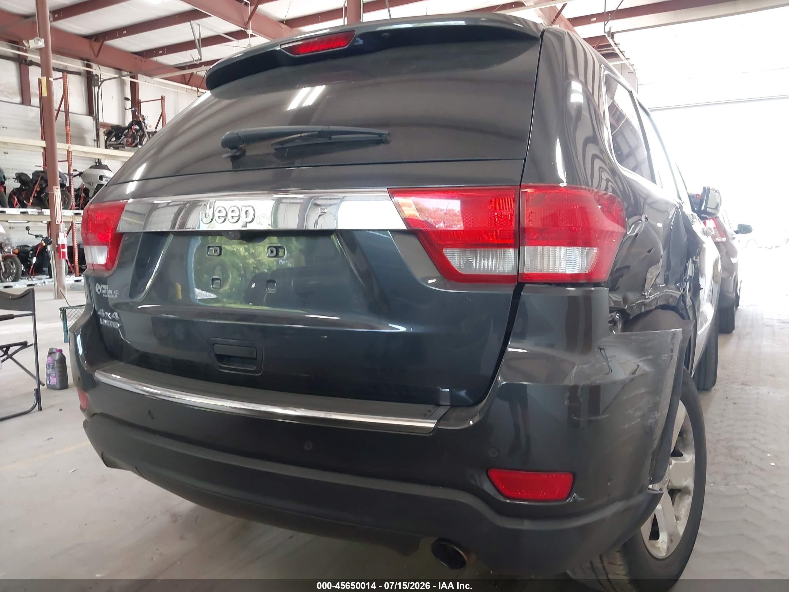 2011 Jeep Grand Cherokee Limited Серый vin: 1J4RR5GG2BC715354