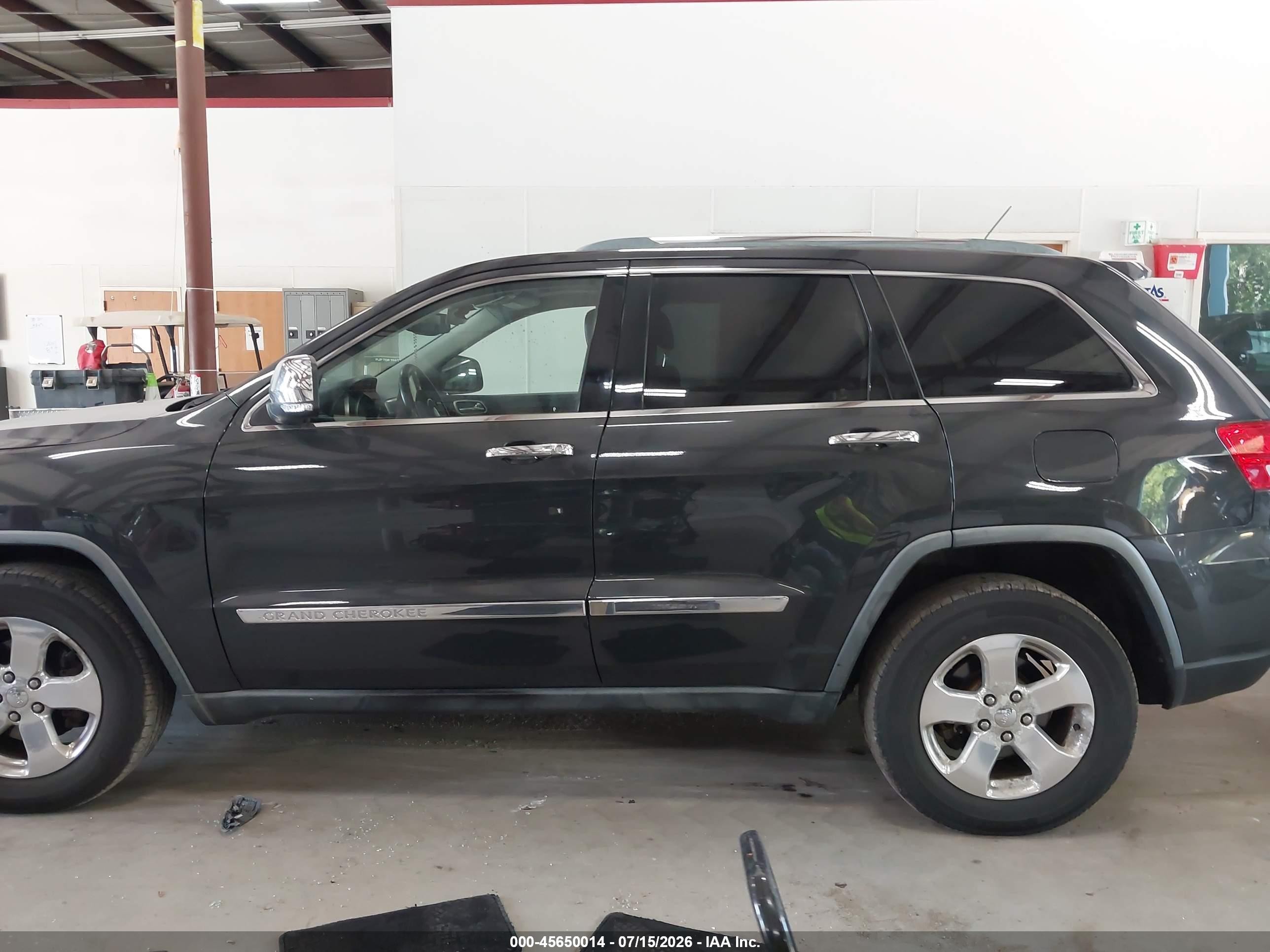 2011 Jeep Grand Cherokee Limited Серый vin: 1J4RR5GG2BC715354