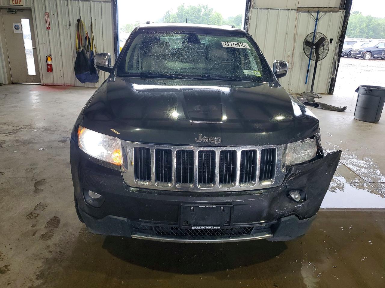 2011 Jeep Grand Cherokee Limited Gray vin: 1J4RR5GG2BC738097