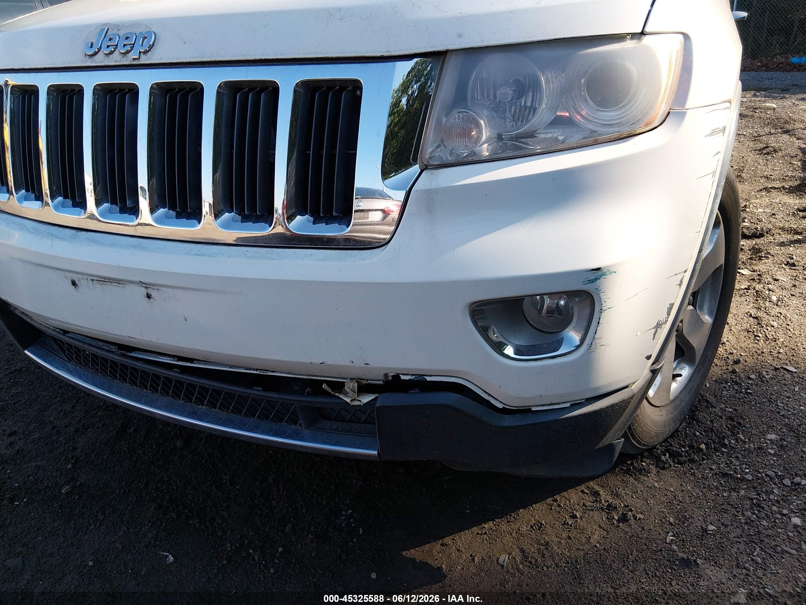 2011 Jeep Grand Cherokee Limited White vin: 1J4RR5GG3BC530150