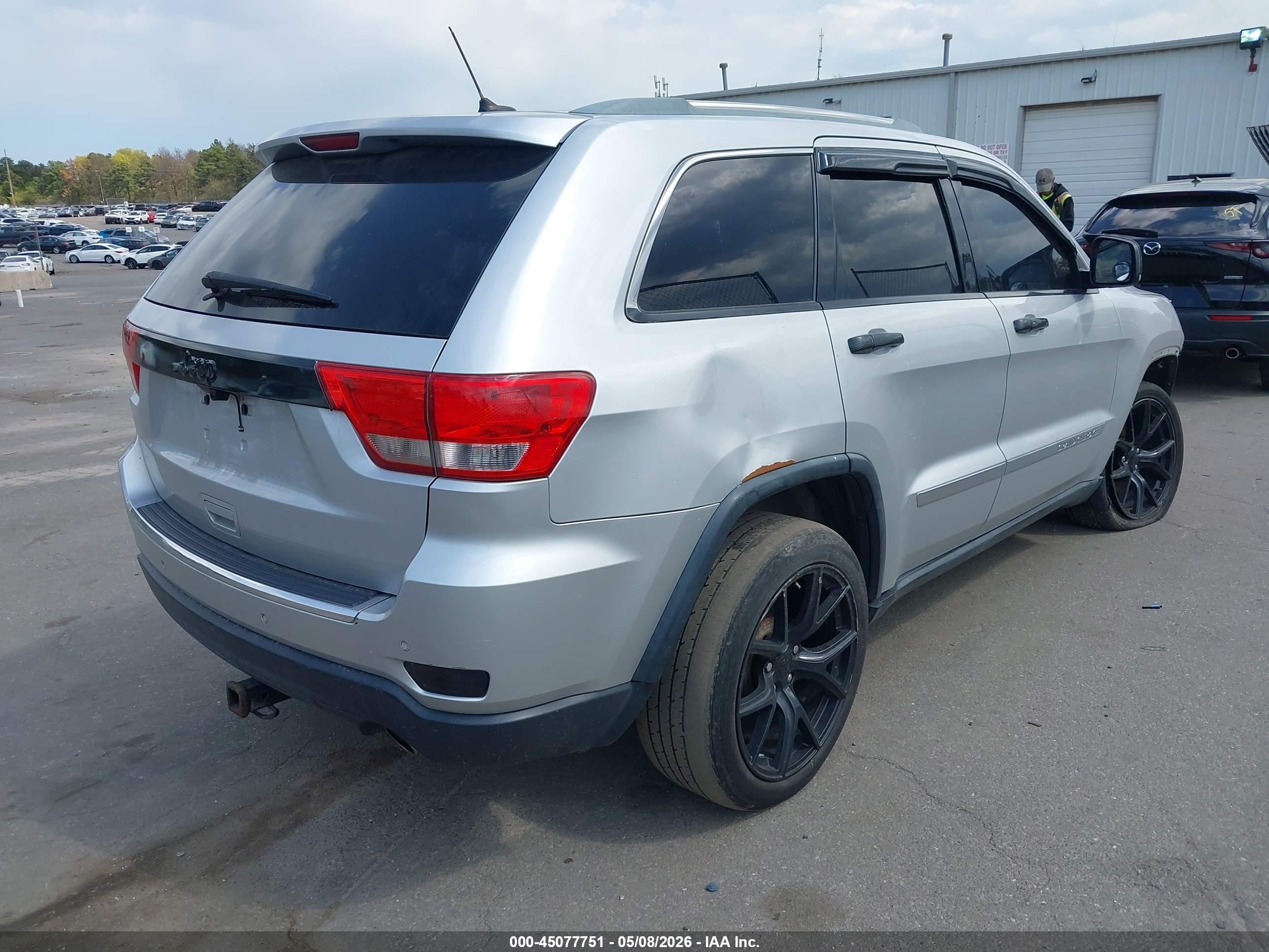 2011 Jeep Grand Cherokee Limited Серебряный vin: 1J4RR5GG3BC612119