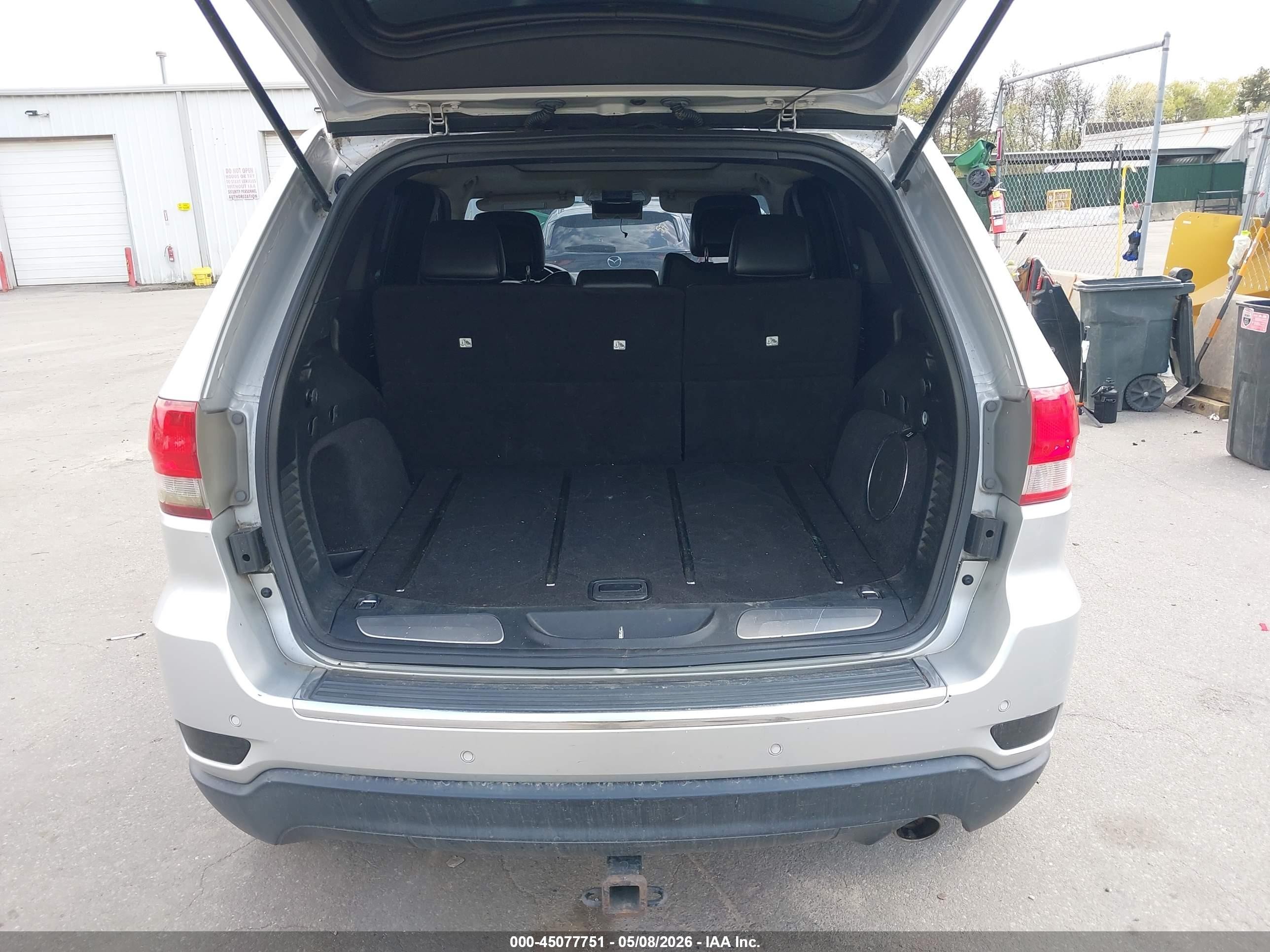 2011 Jeep Grand Cherokee Limited Серебряный vin: 1J4RR5GG3BC612119
