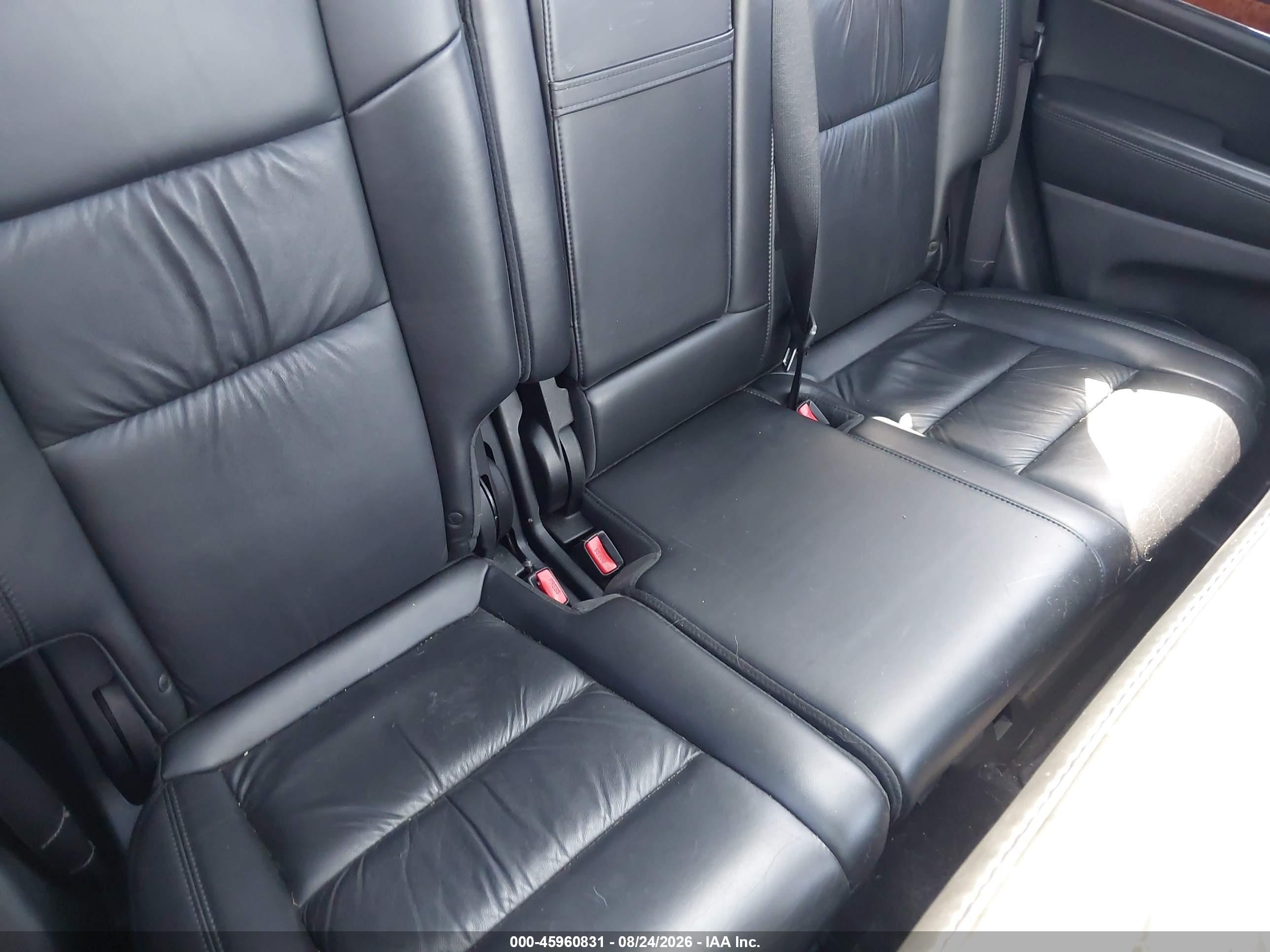 2011 Jeep Grand Cherokee Limited Черный vin: 1J4RR5GG4BC584203