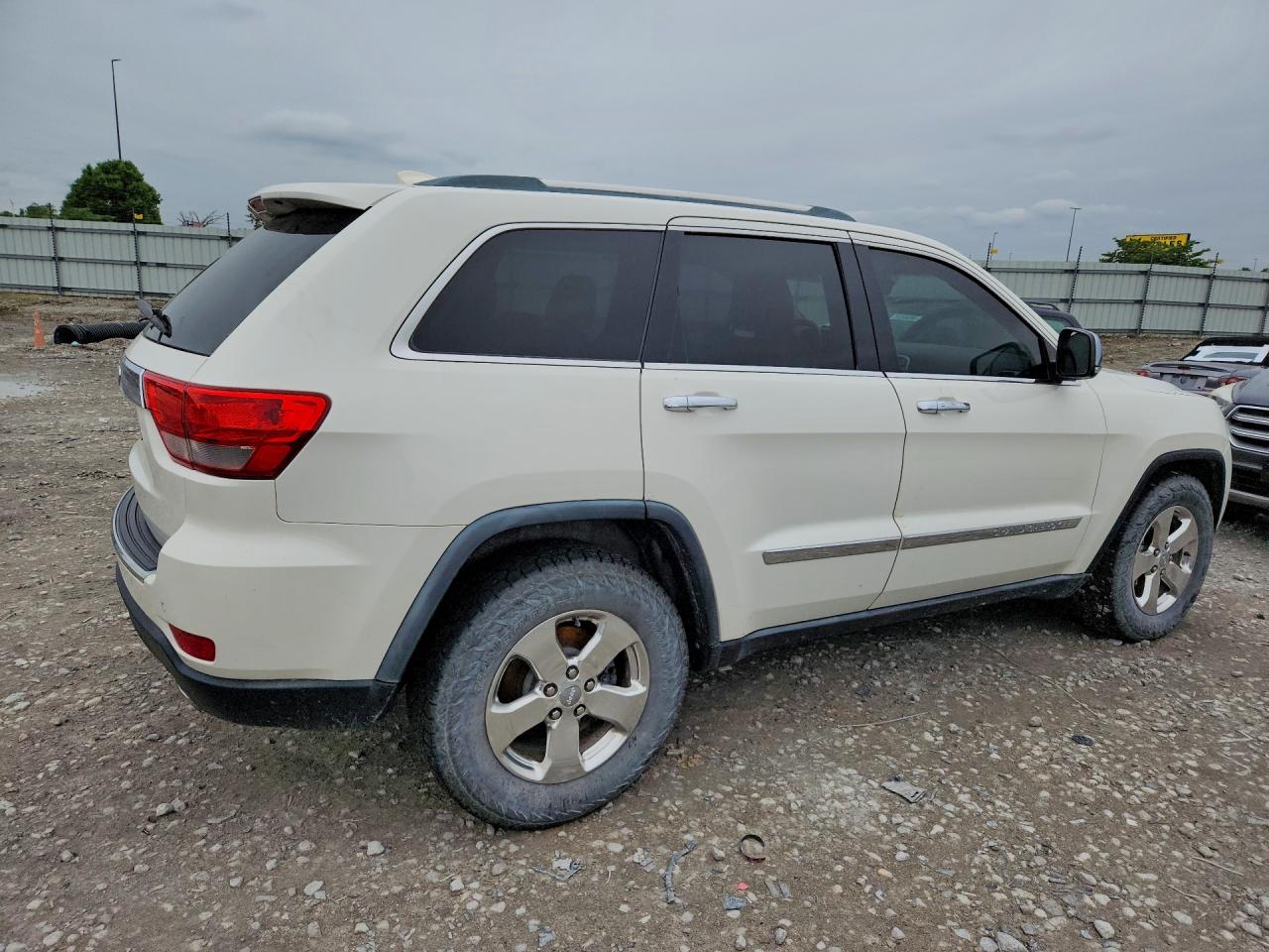 2011 Jeep Grand Cherokee Limited White vin: 1J4RR5GG4BC605132