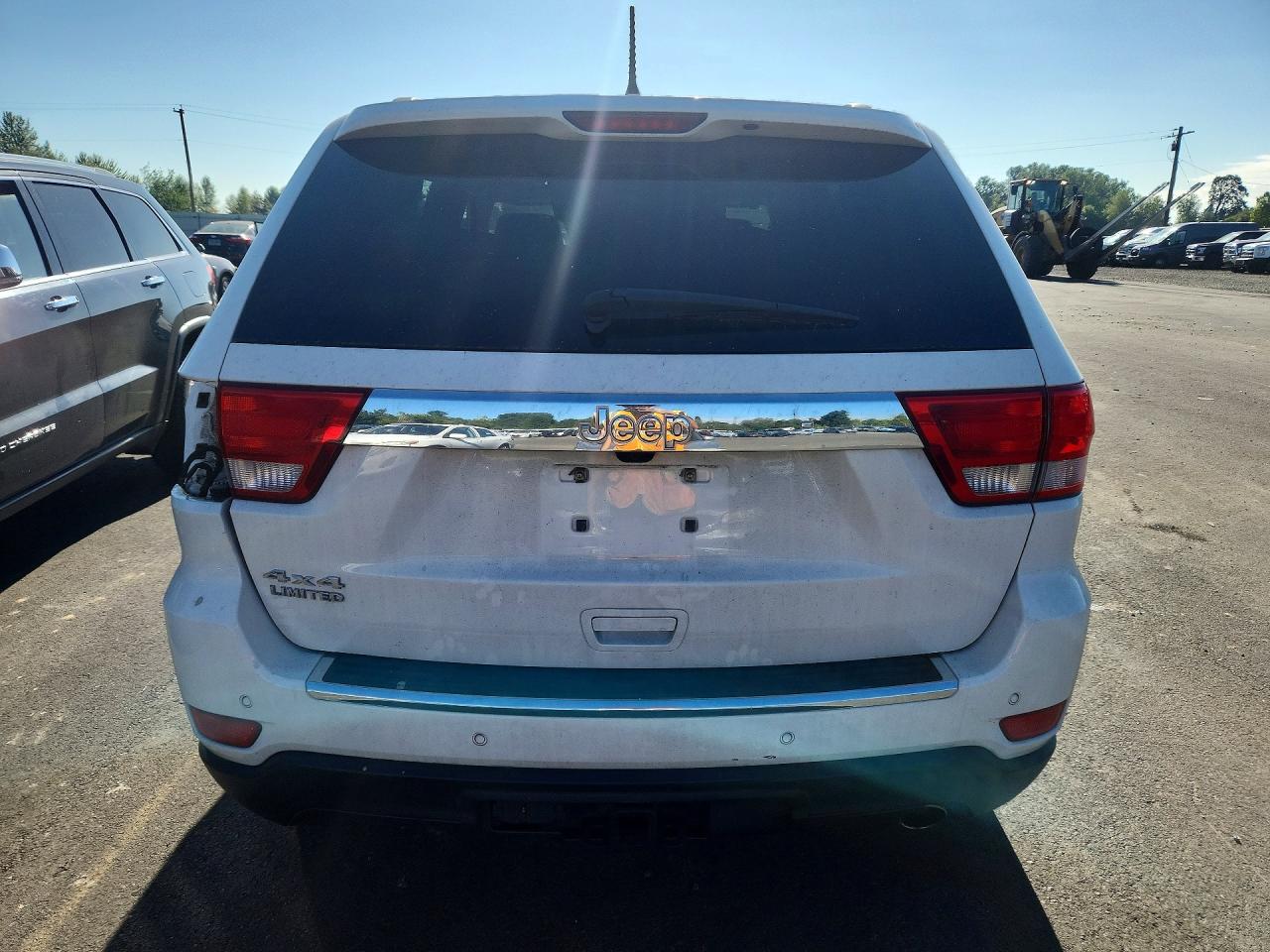 2011 Jeep Grand Cherokee Limited White vin: 1J4RR5GG5BC527959