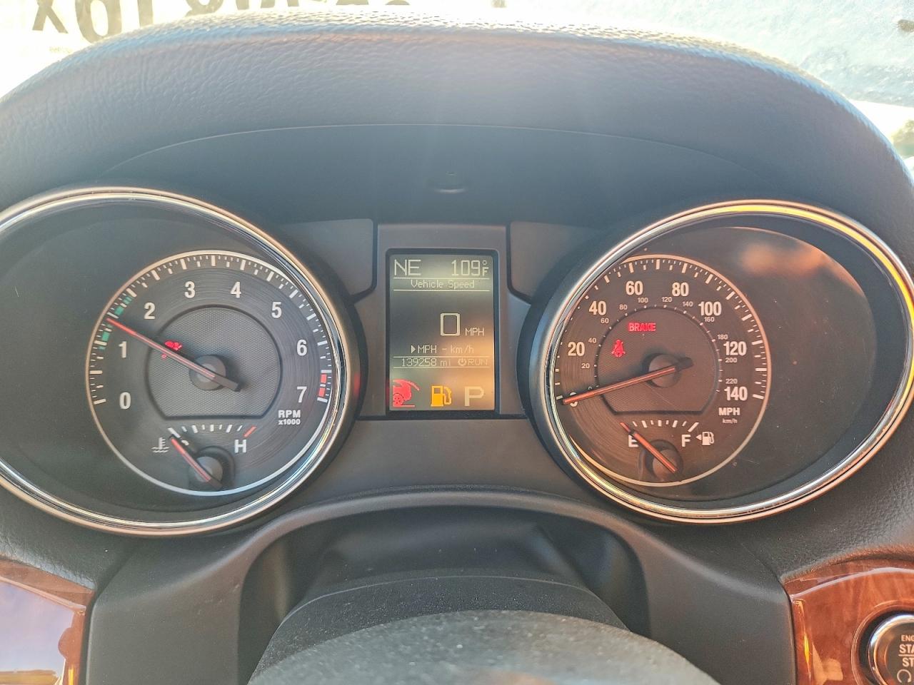 2011 Jeep Grand Cherokee Limited White vin: 1J4RR5GG5BC527959