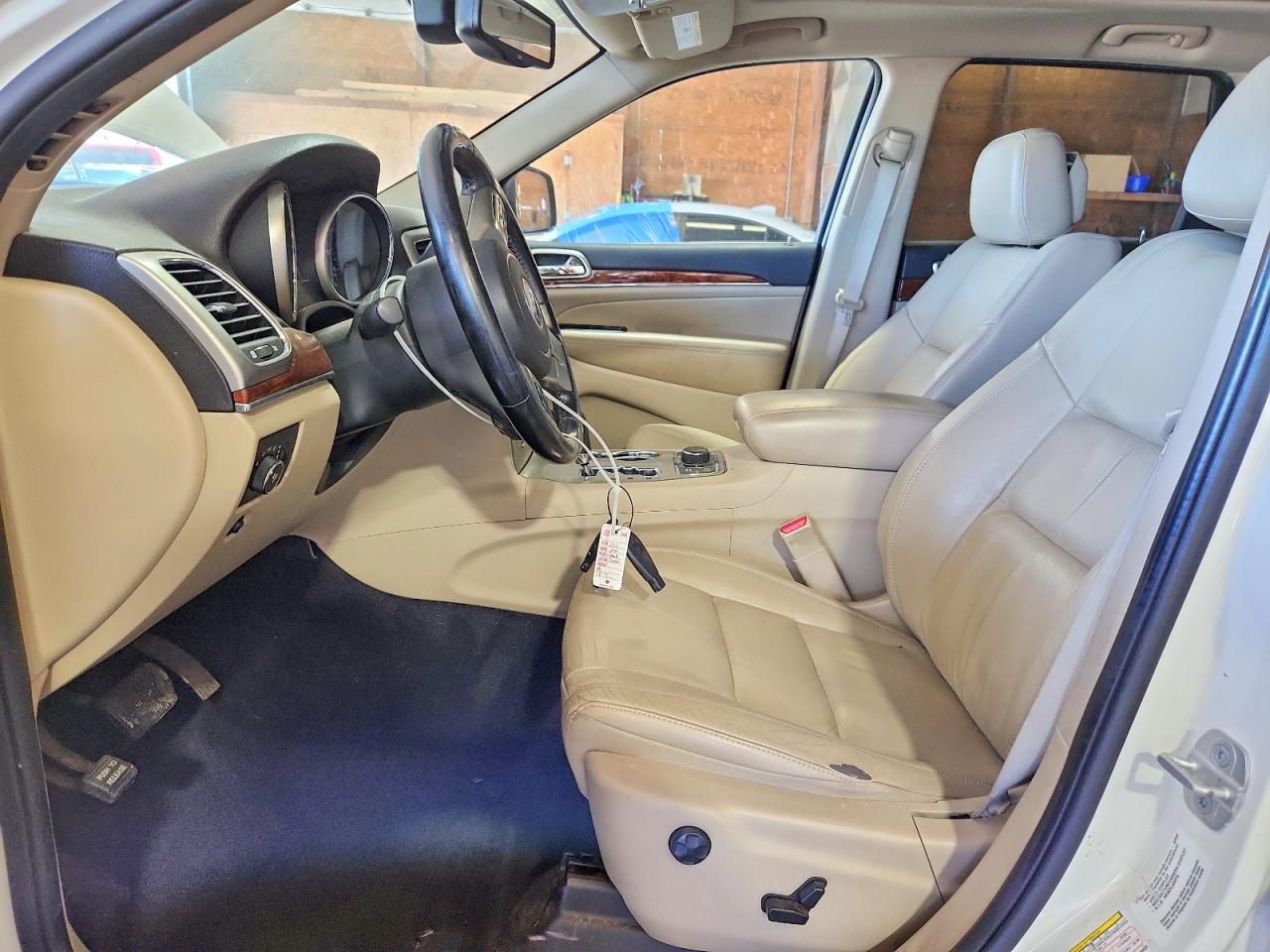 2011 Jeep Grand Cherokee Limited White vin: 1J4RR5GG5BC719432