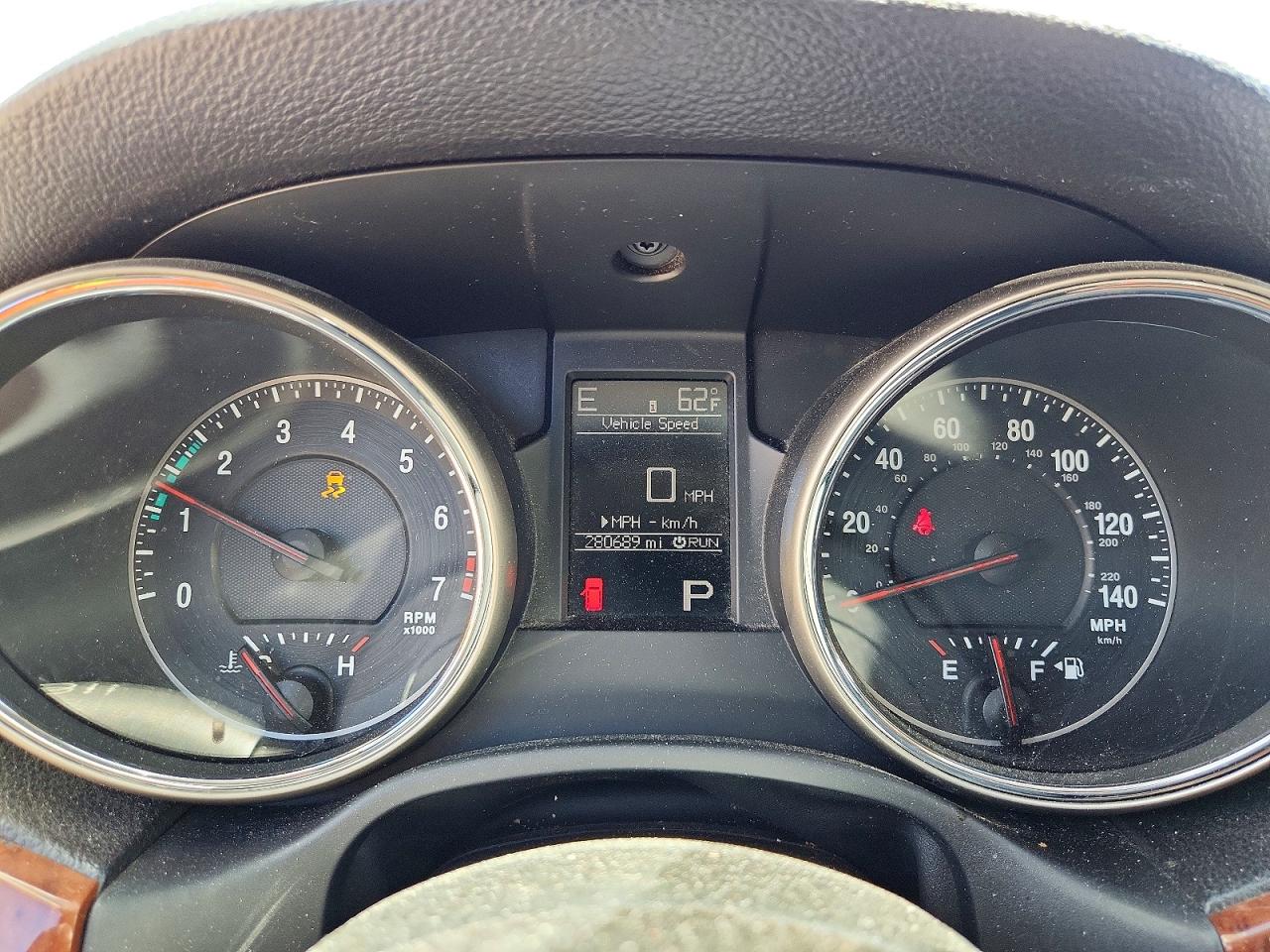 2011 Jeep Grand Cherokee Limited Silver vin: 1J4RR5GG7BC546190