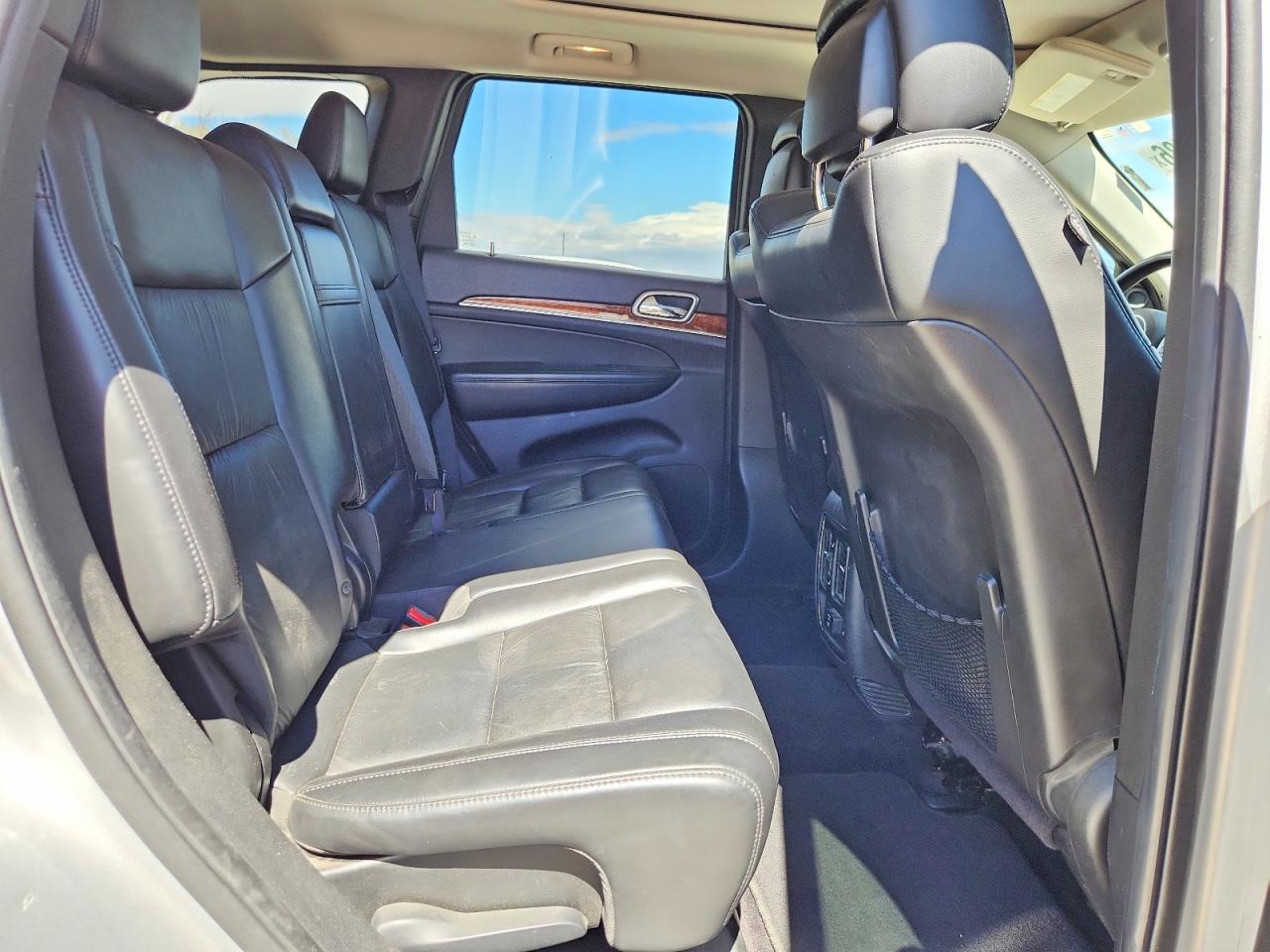 2011 Jeep Grand Cherokee Limited Silver vin: 1J4RR5GG7BC546190