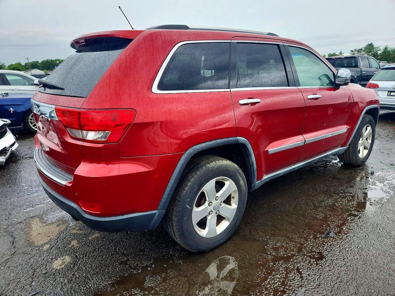2011 Jeep Grand Cherokee Limited Red vin: 1J4RR5GG9BC529066
