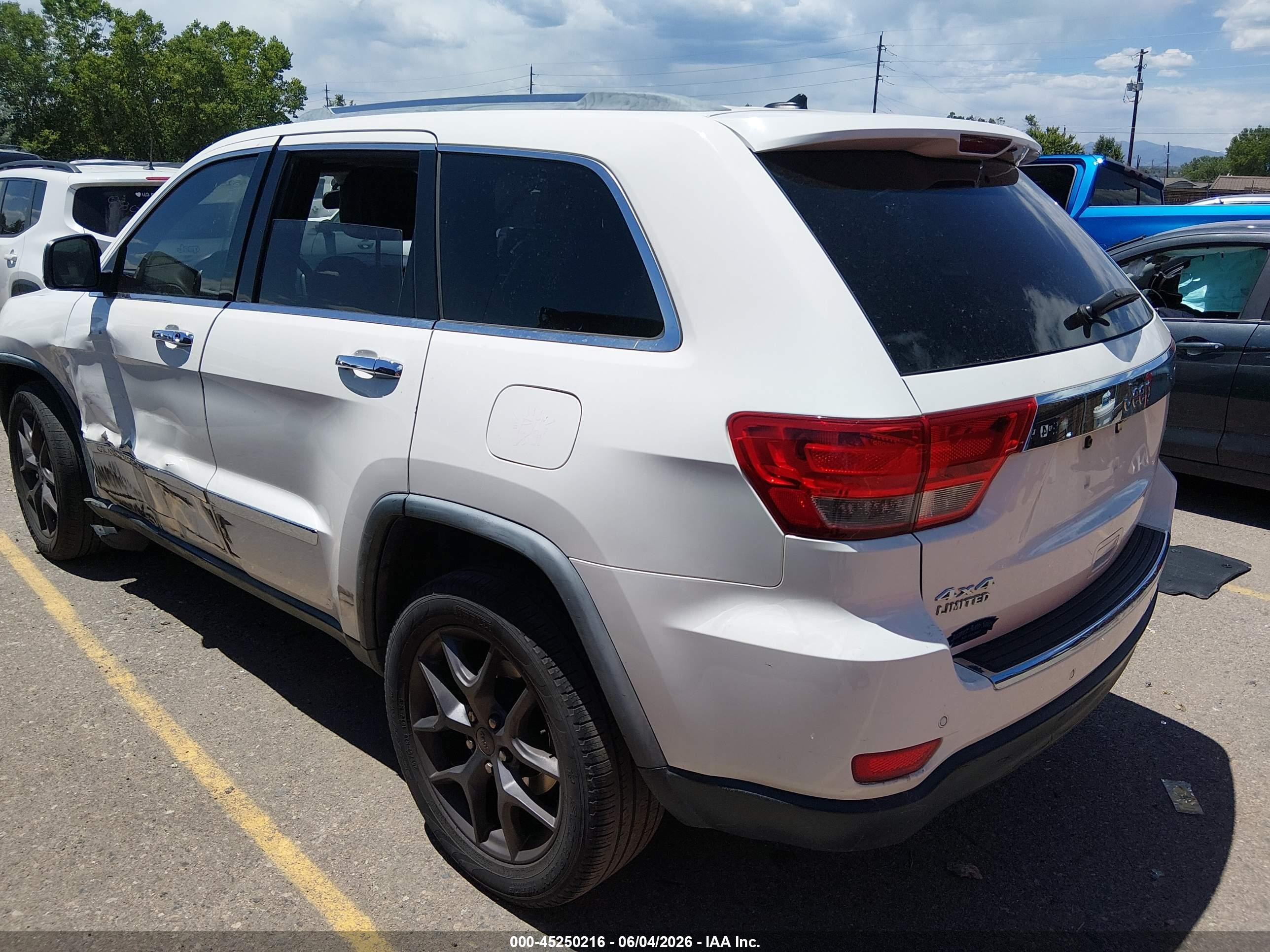 2011 Jeep Grand Cherokee Limited White vin: 1J4RR5GG9BC728957