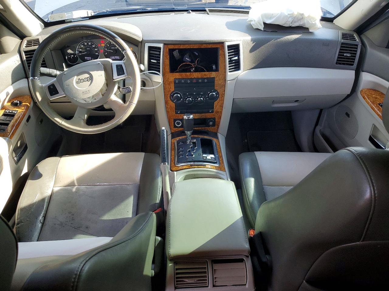 2010 Jeep Grand Cherokee Limited Silver vin: 1J4RR5GT0AC137475