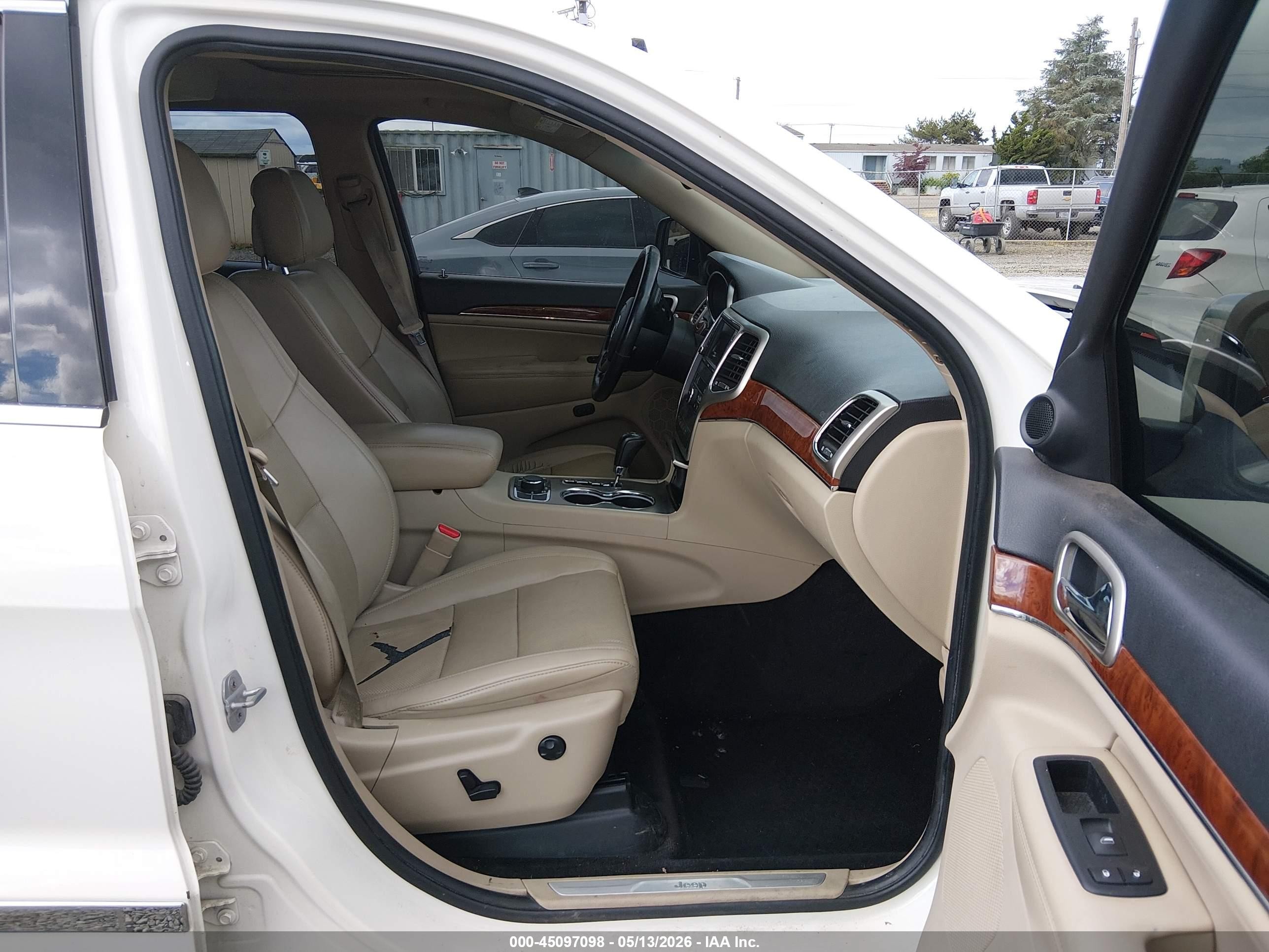 2011 Jeep Grand Cherokee Limited White vin: 1J4RR5GT2BC556767