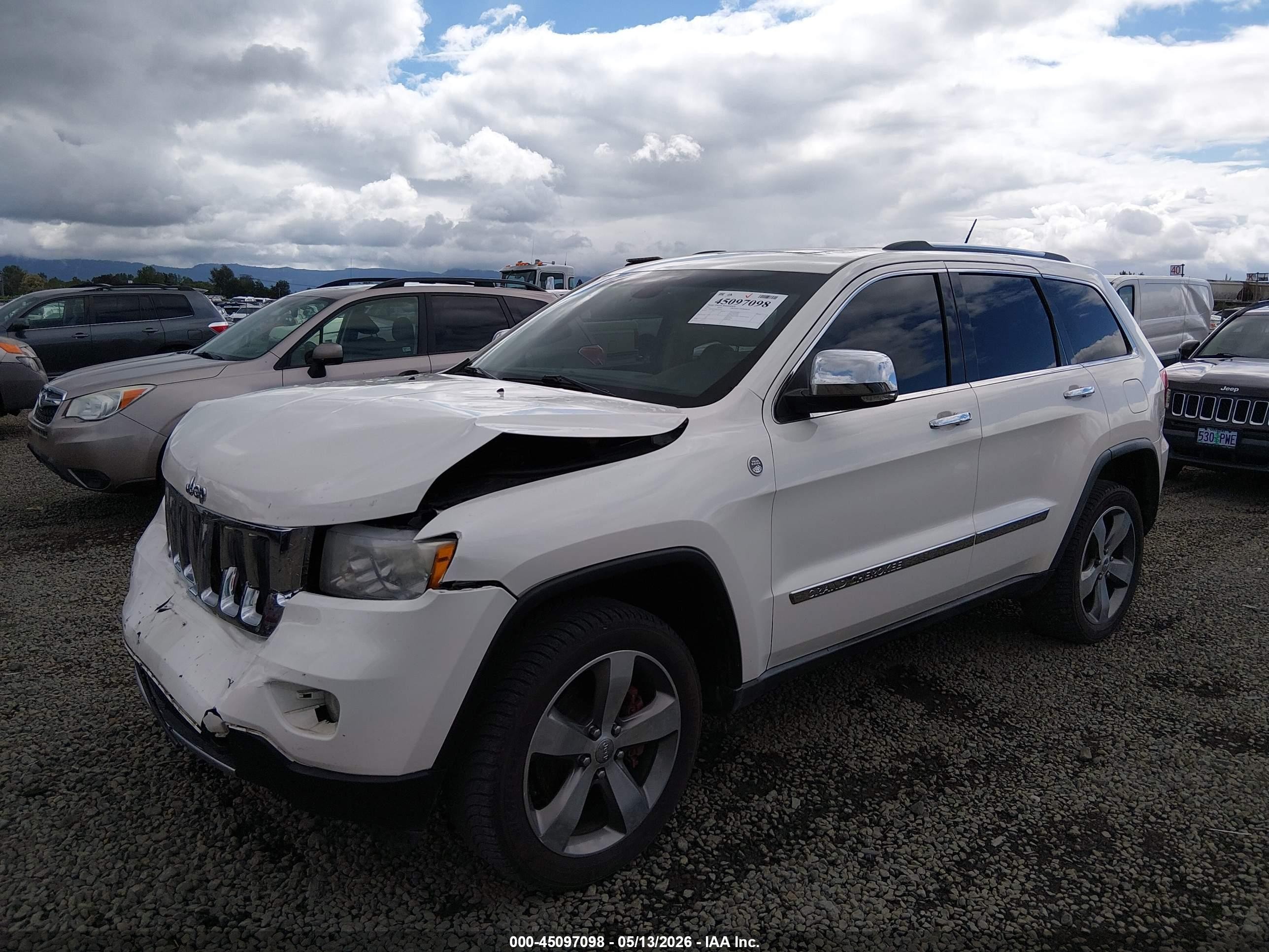 2011 Jeep Grand Cherokee Limited White vin: 1J4RR5GT2BC556767