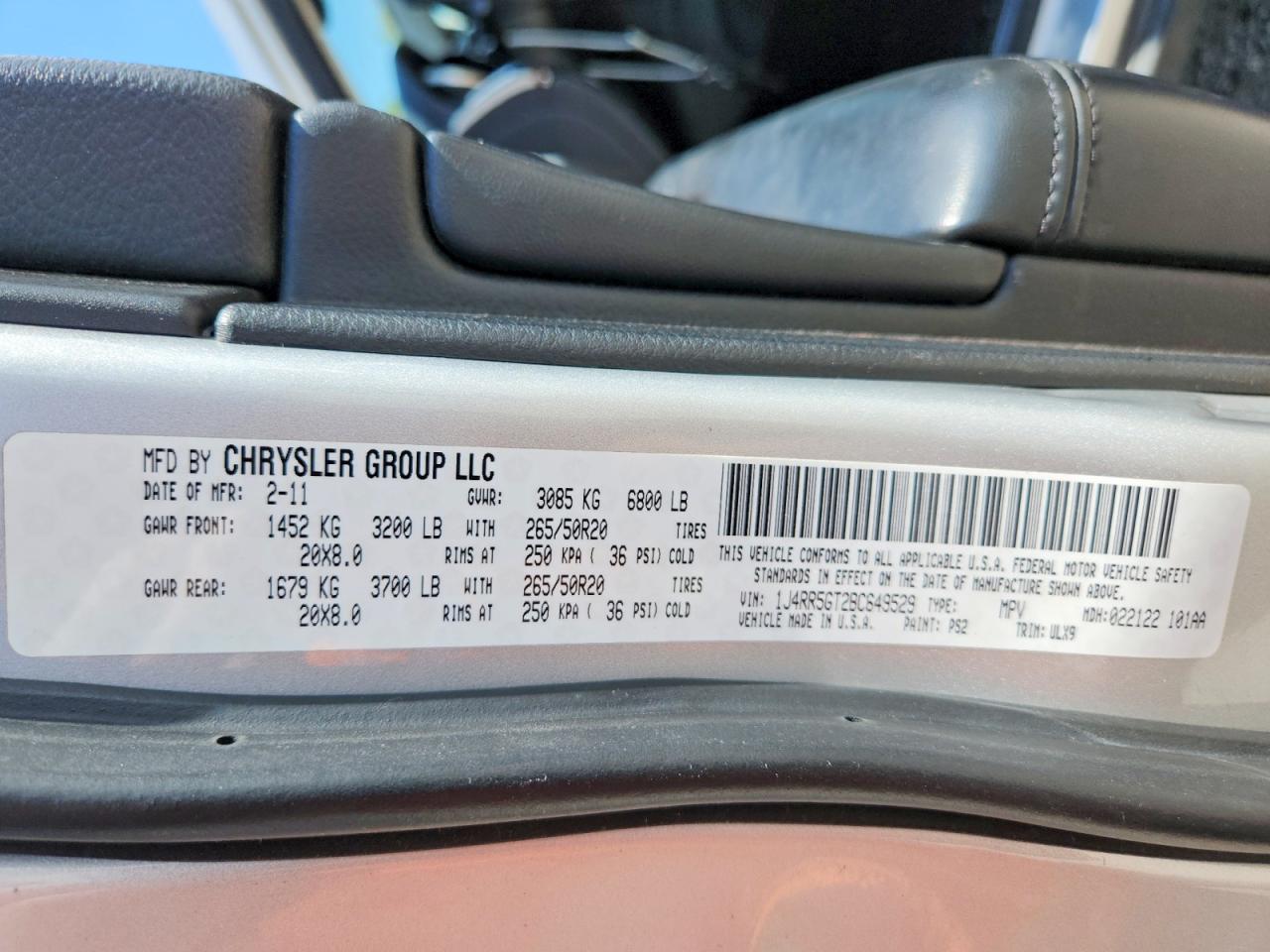 2011 Jeep Grand Cheroke Limited Silver vin: 1J4RR5GT2BC649529