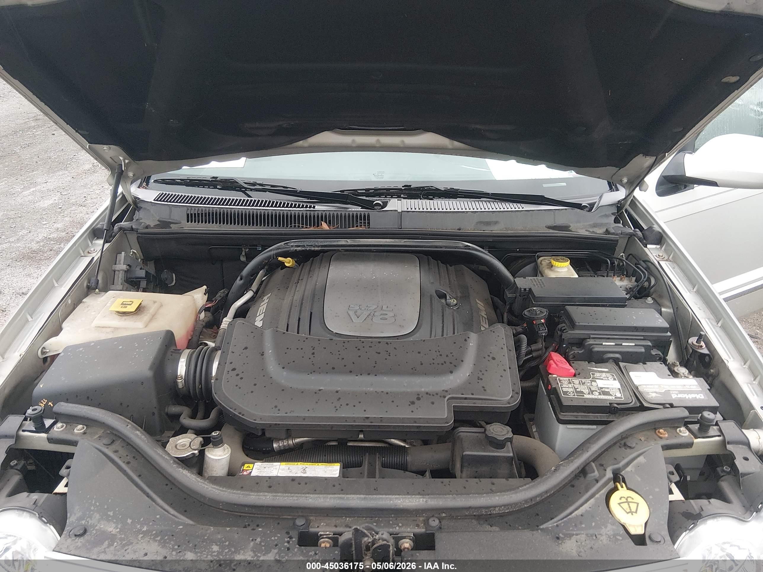 2010 Jeep Grand Cherokee Limited Серебряный vin: 1J4RR5GT3AC103594