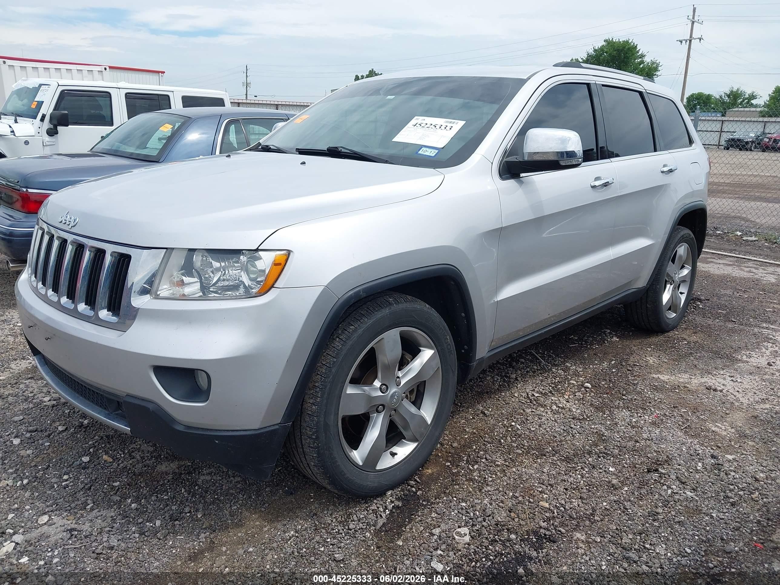 2011 Jeep Grand Cherokee Limited Silver vin: 1J4RR5GT3BC546796