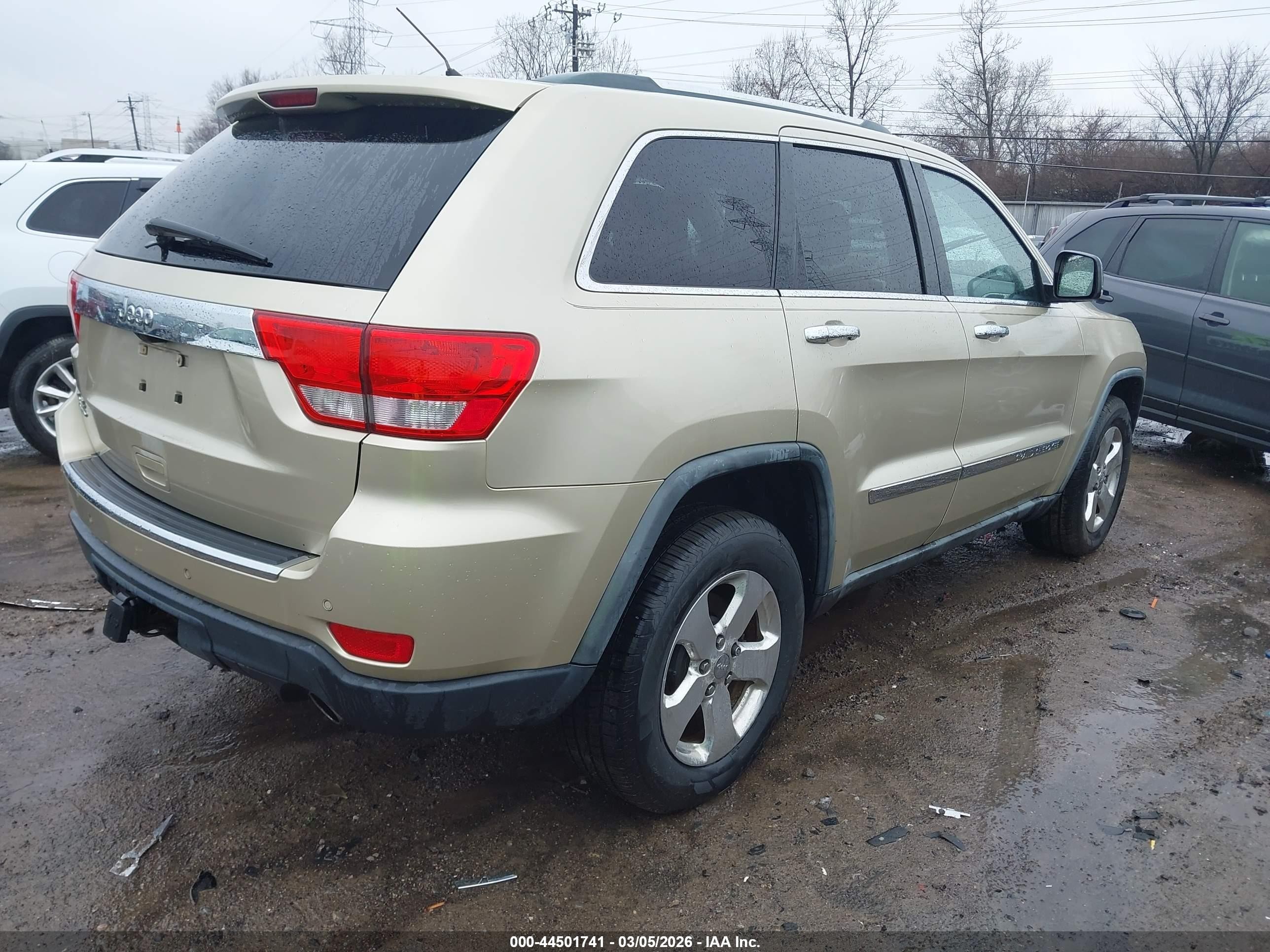 2011 Jeep Grand Cherokee Limited Gold vin: 1J4RR5GT3BC575599