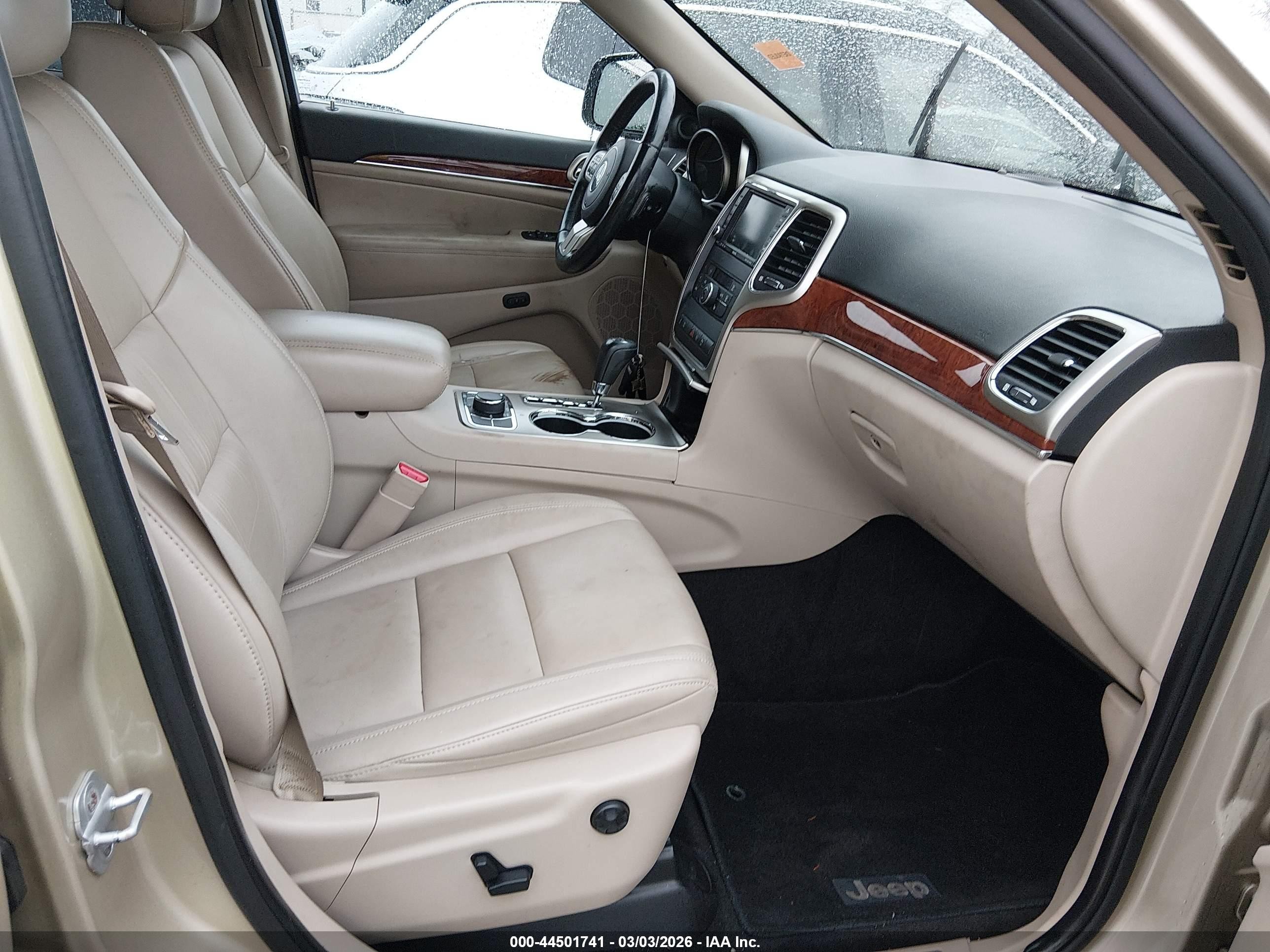 2011 Jeep Grand Cherokee Limited Gold vin: 1J4RR5GT3BC575599