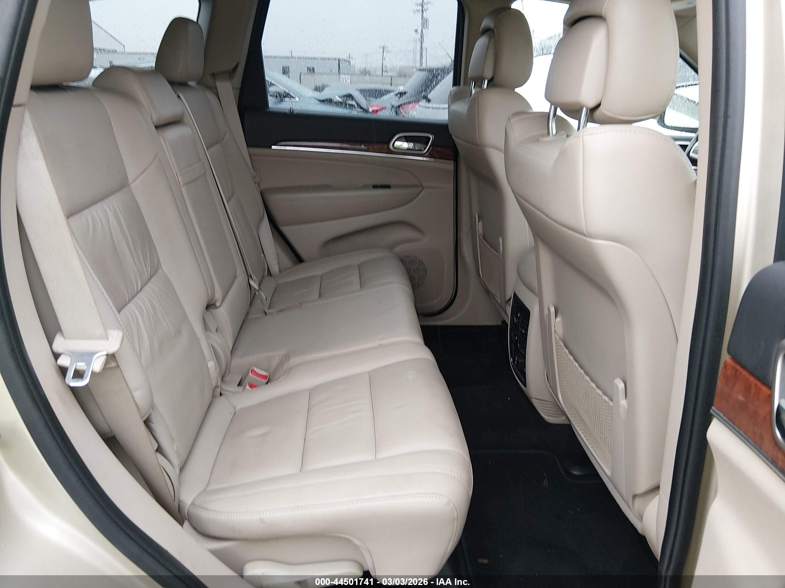 2011 Jeep Grand Cherokee Limited Gold vin: 1J4RR5GT3BC575599