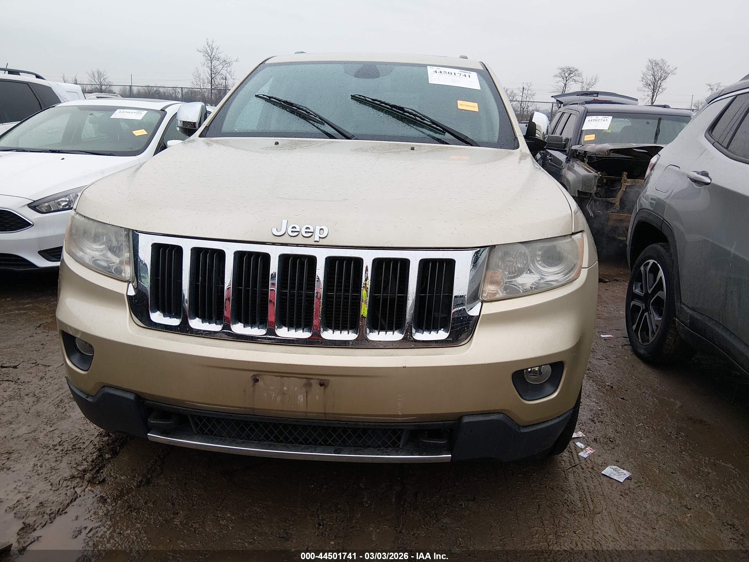 2011 Jeep Grand Cherokee Limited Gold vin: 1J4RR5GT3BC575599