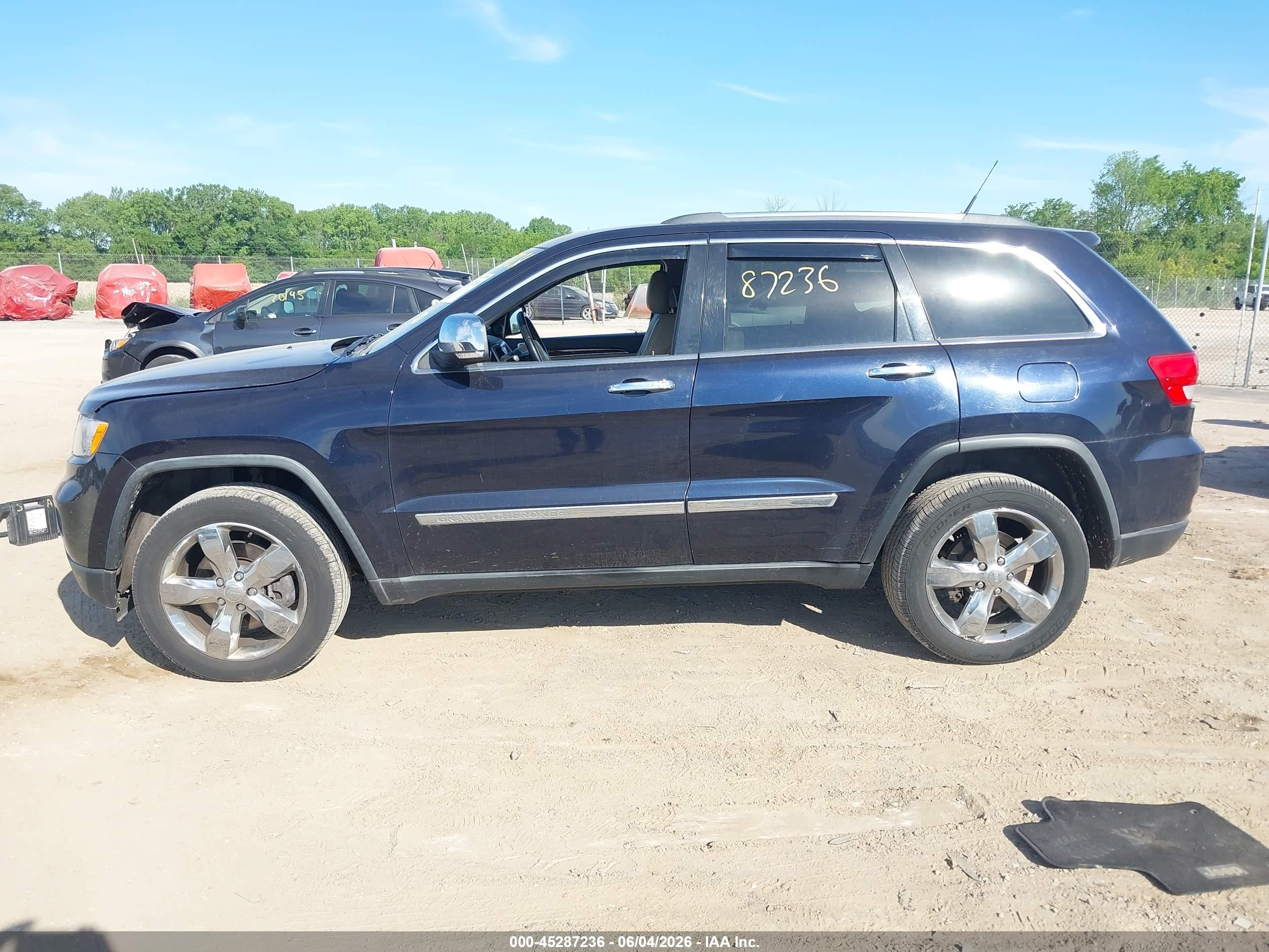 2011 Jeep Grand Cherokee Limited Blue vin: 1J4RR5GT6BC501030