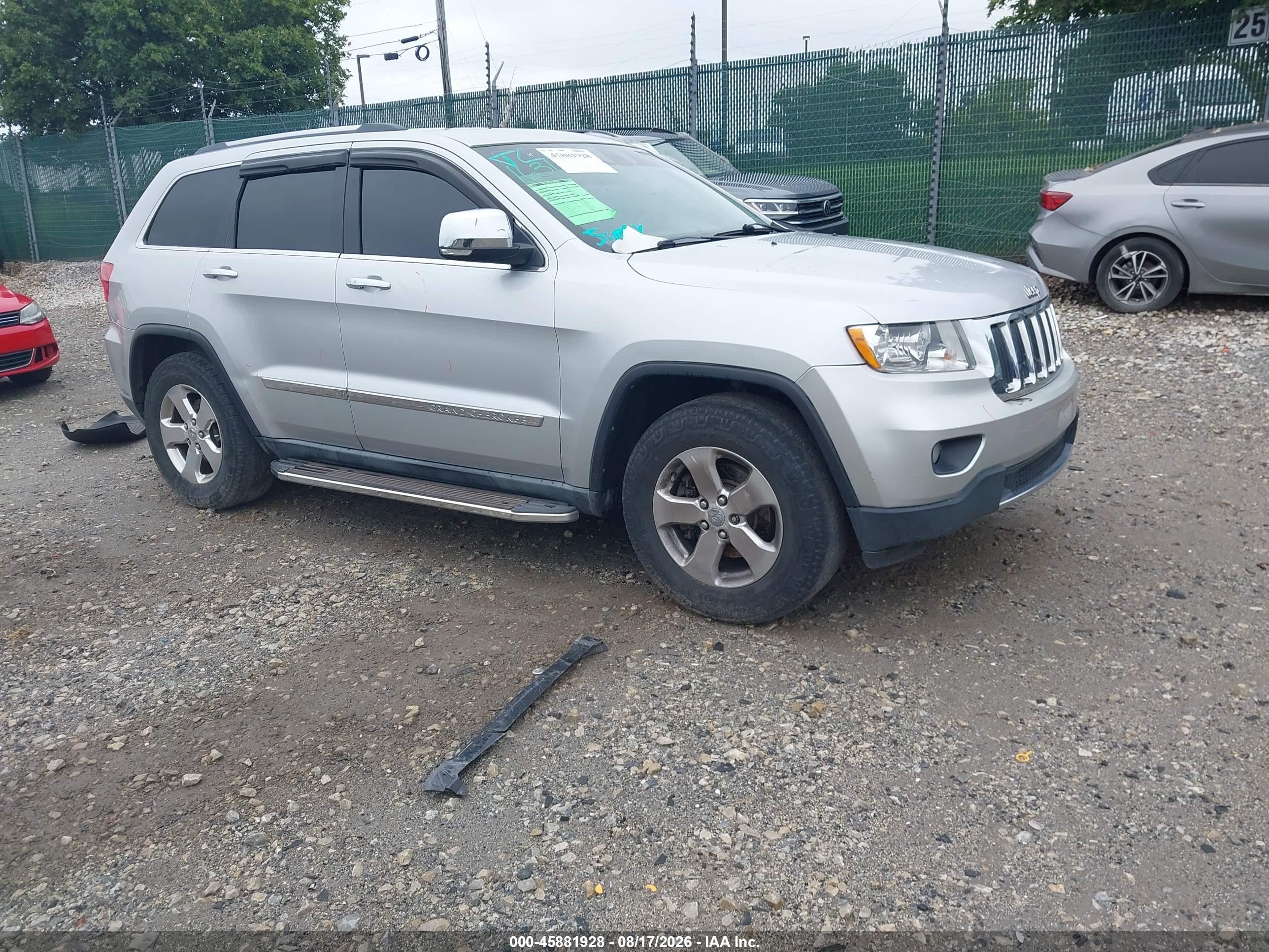 2011 Jeep Grand Cherokee Limited Silver vin: 1J4RR5GT7BC552004