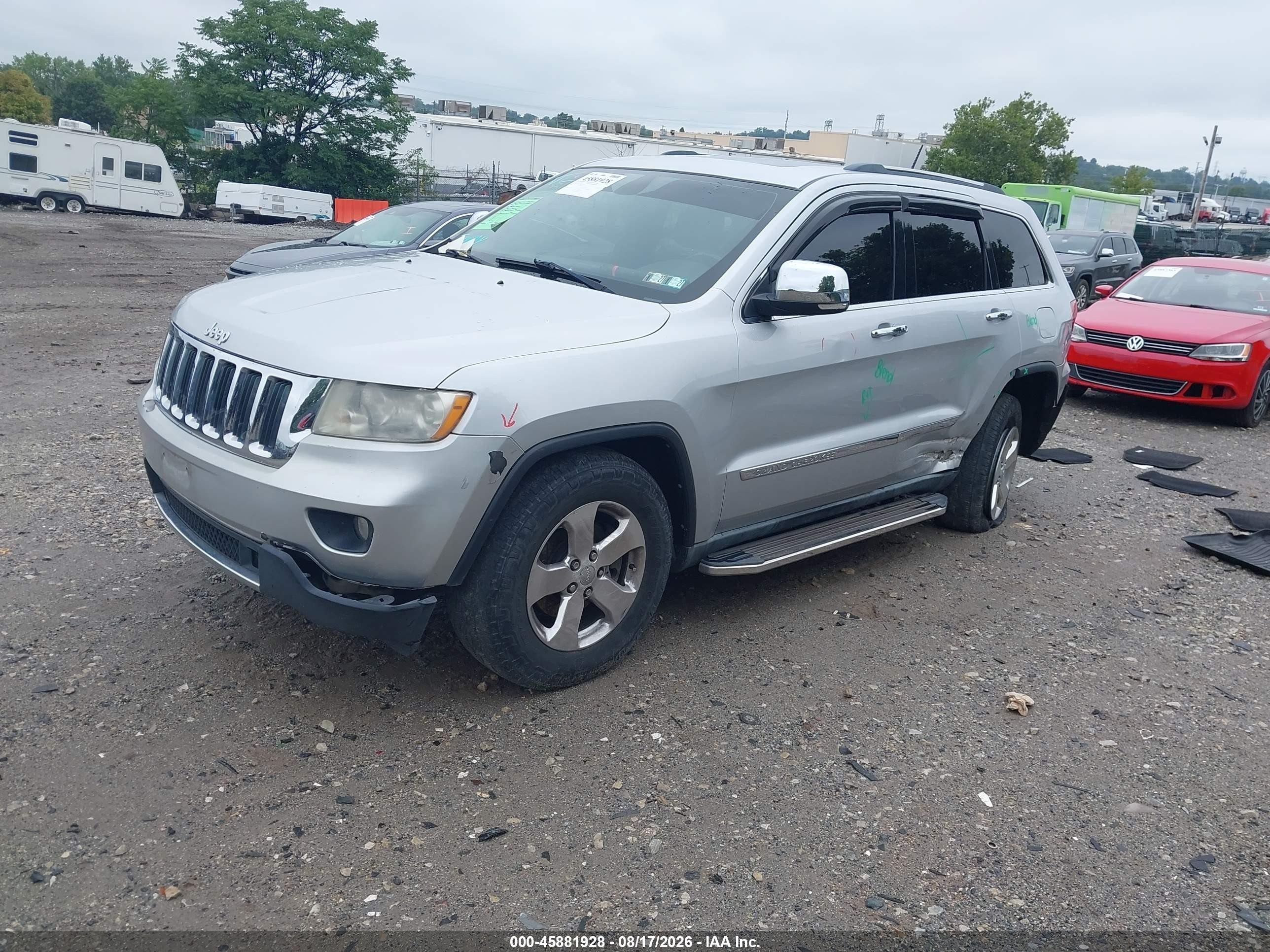 2011 Jeep Grand Cherokee Limited Silver vin: 1J4RR5GT7BC552004