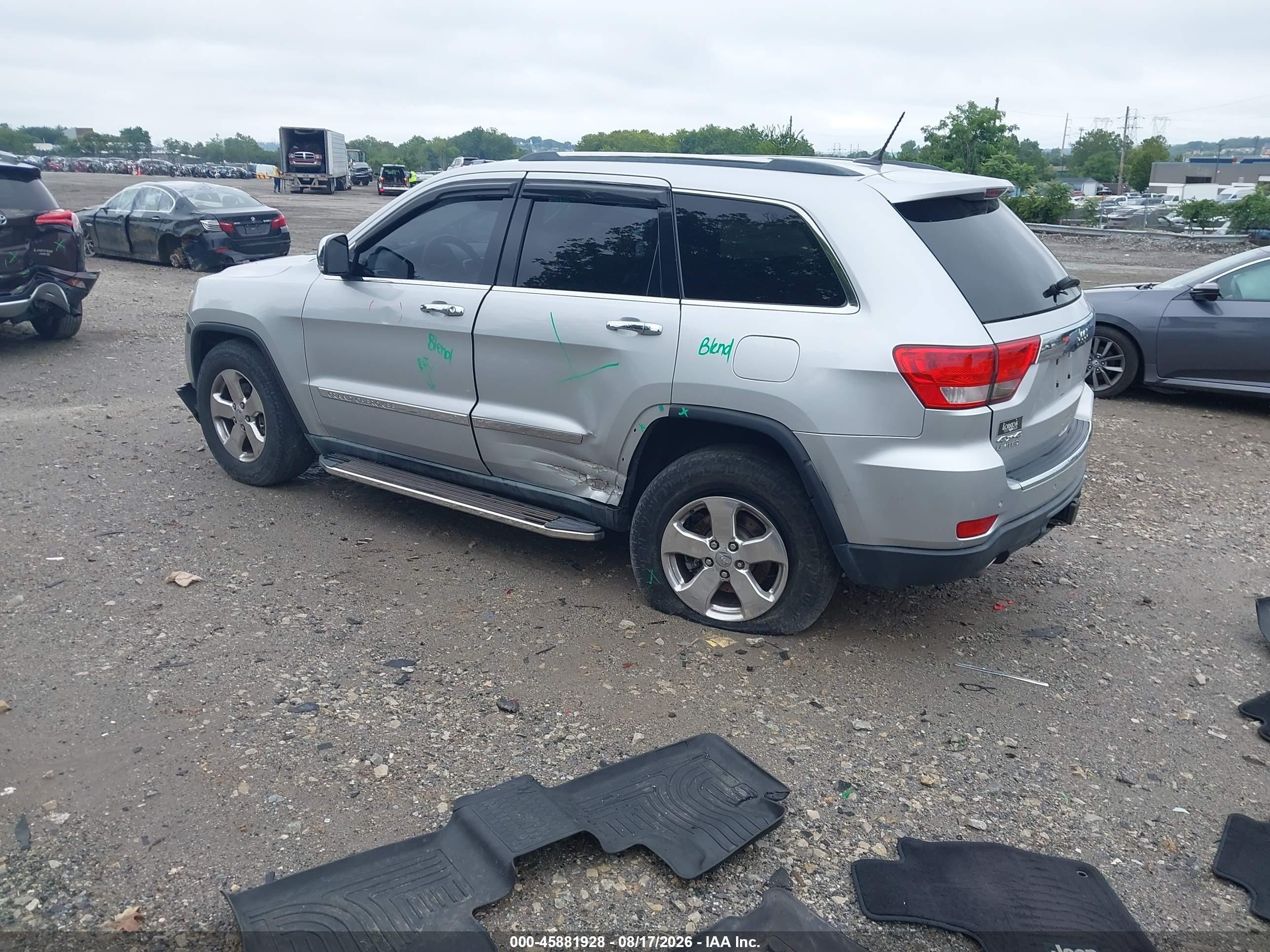 2011 Jeep Grand Cherokee Limited Silver vin: 1J4RR5GT7BC552004