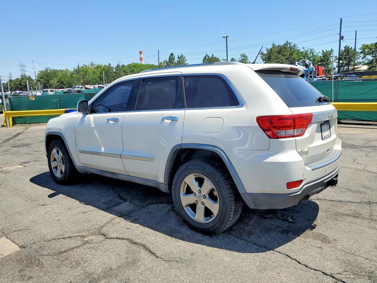 2011 Jeep Grand Cherokee Limited White vin: 1J4RR5GT7BC697995