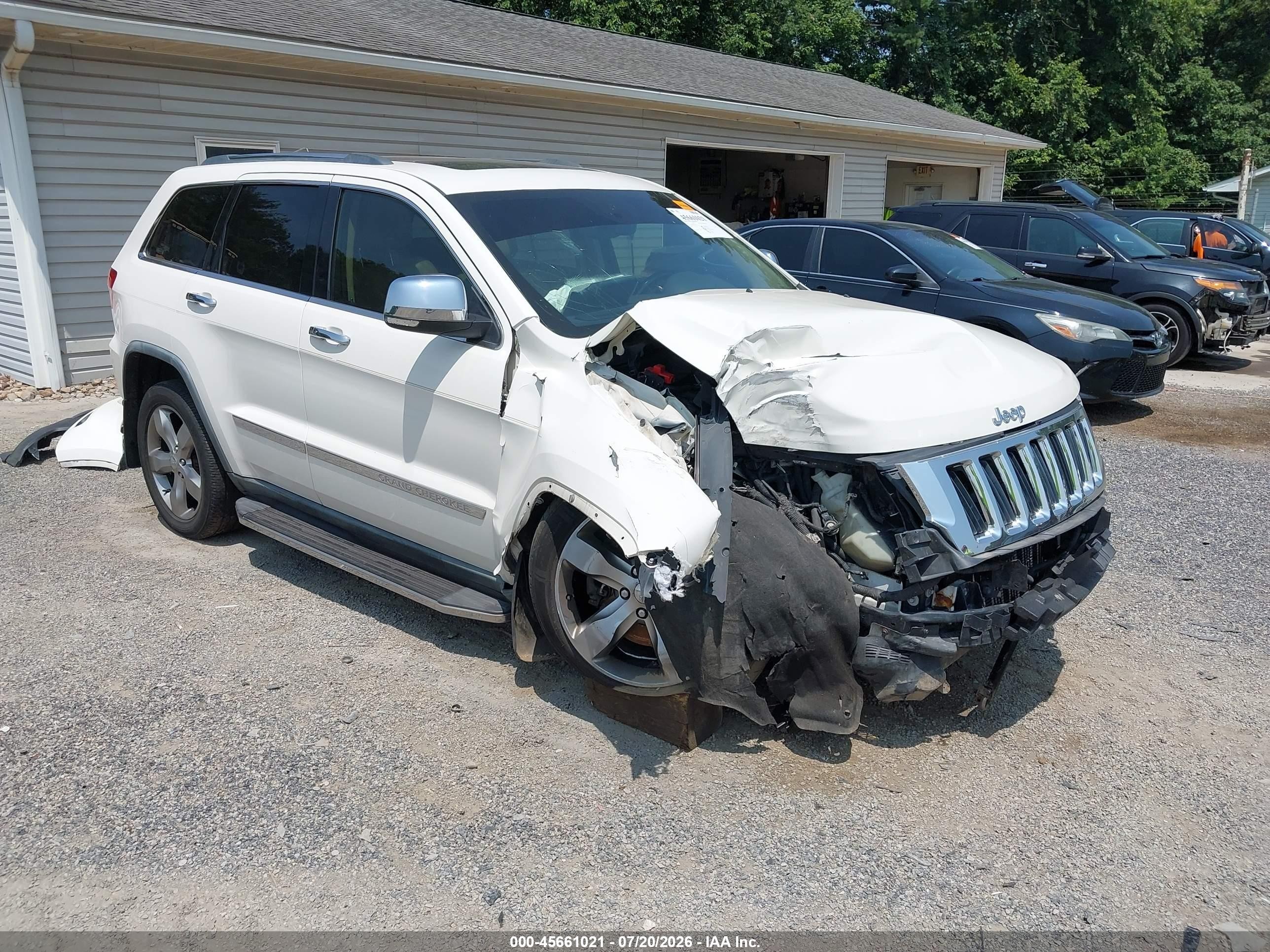 2011 Jeep Grand Cherokee Limited White vin: 1J4RR5GT9BC526147