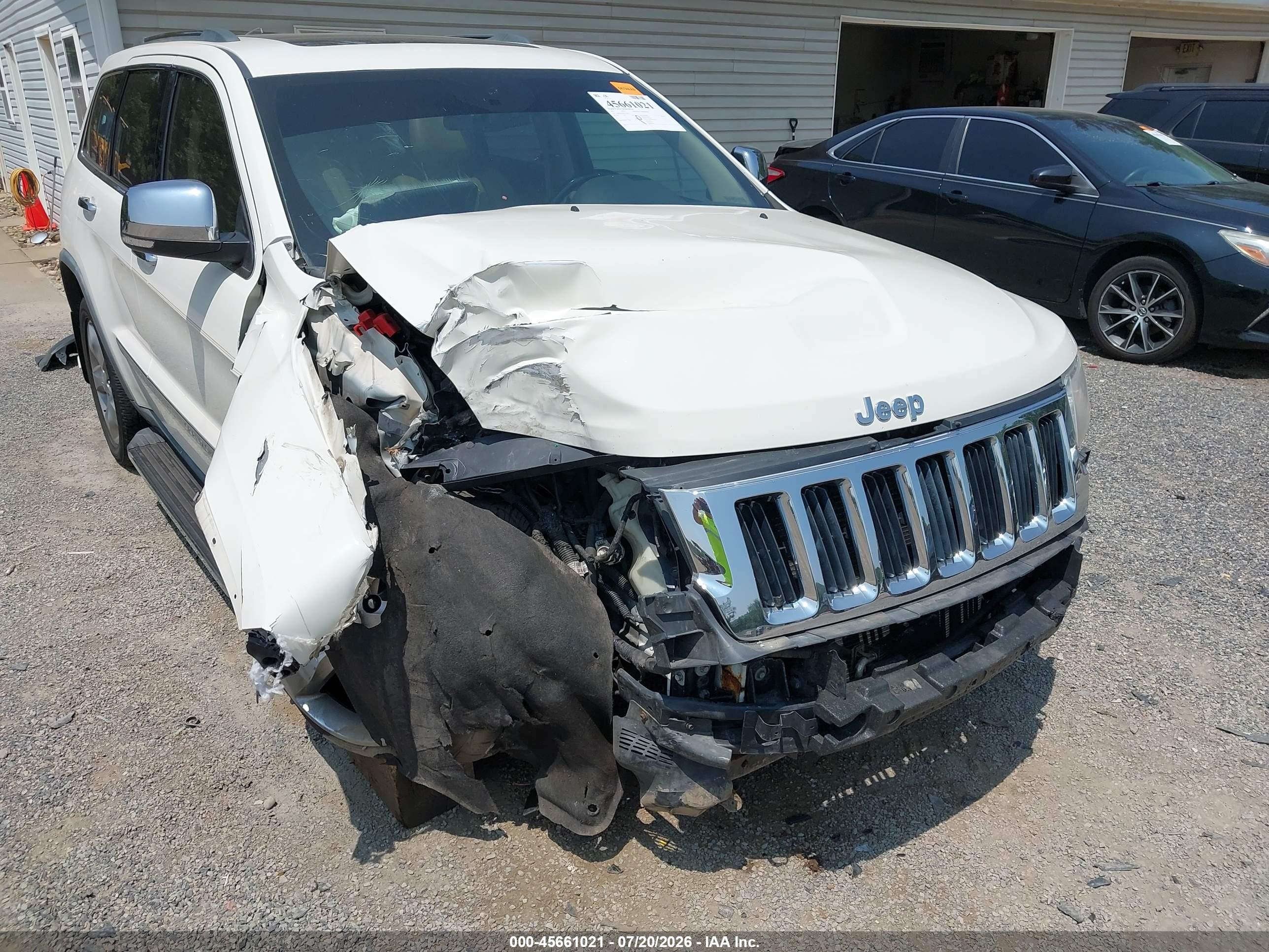 2011 Jeep Grand Cherokee Limited White vin: 1J4RR5GT9BC526147
