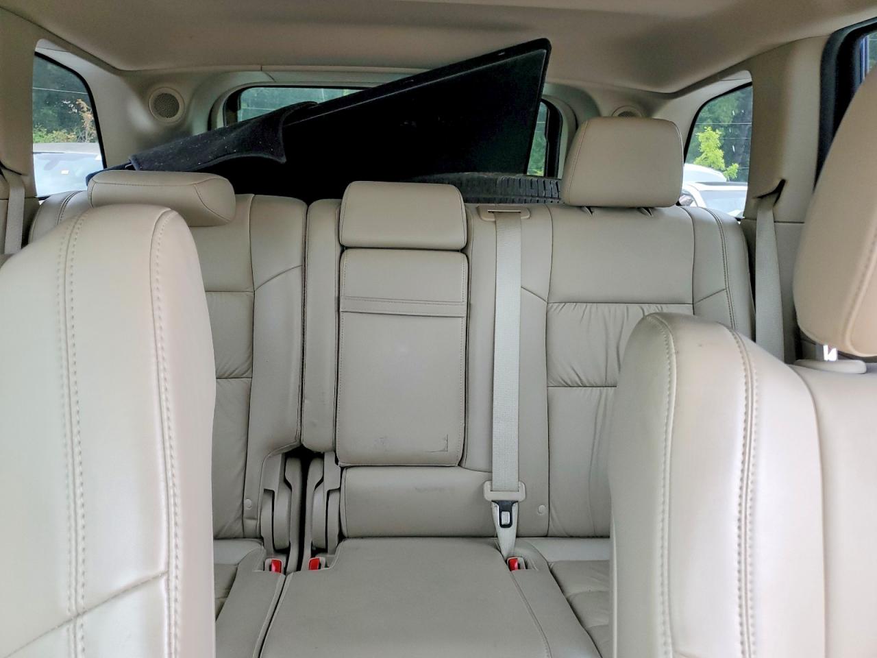 2011 Jeep Grand Cherokee Limited Золотой vin: 1J4RR5GT9BC578166